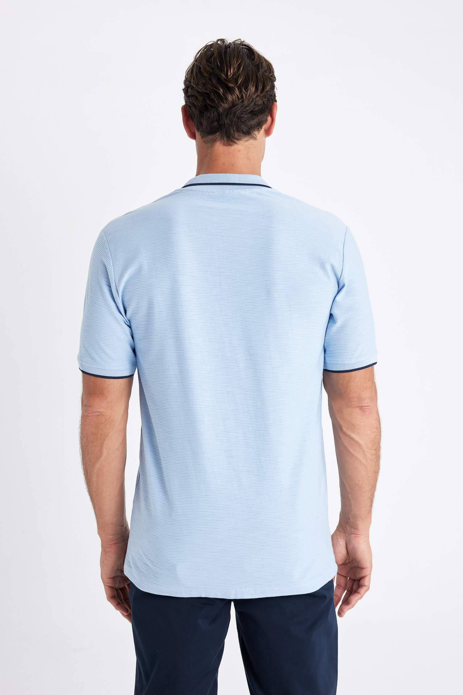 Футболка-поло стандартного кроя