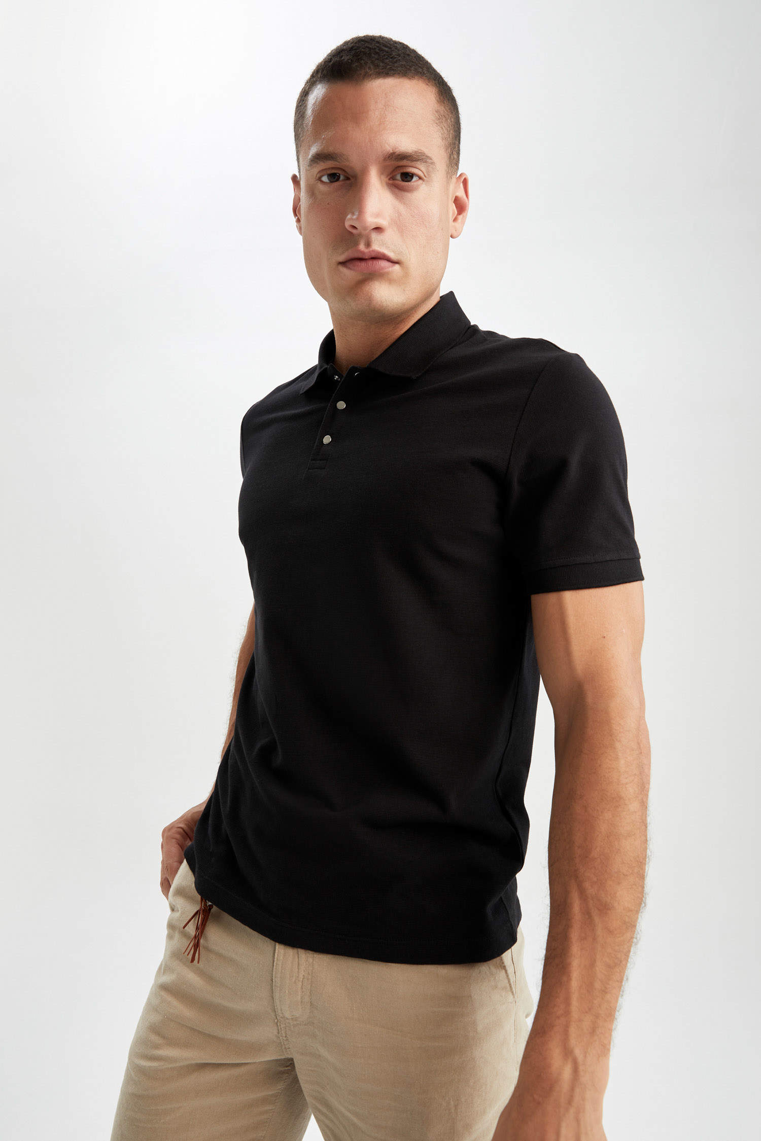 Defacto Regular Fit Çıtçıtlı Polo Yaka Kısa Kollu Basic Tişört. 4