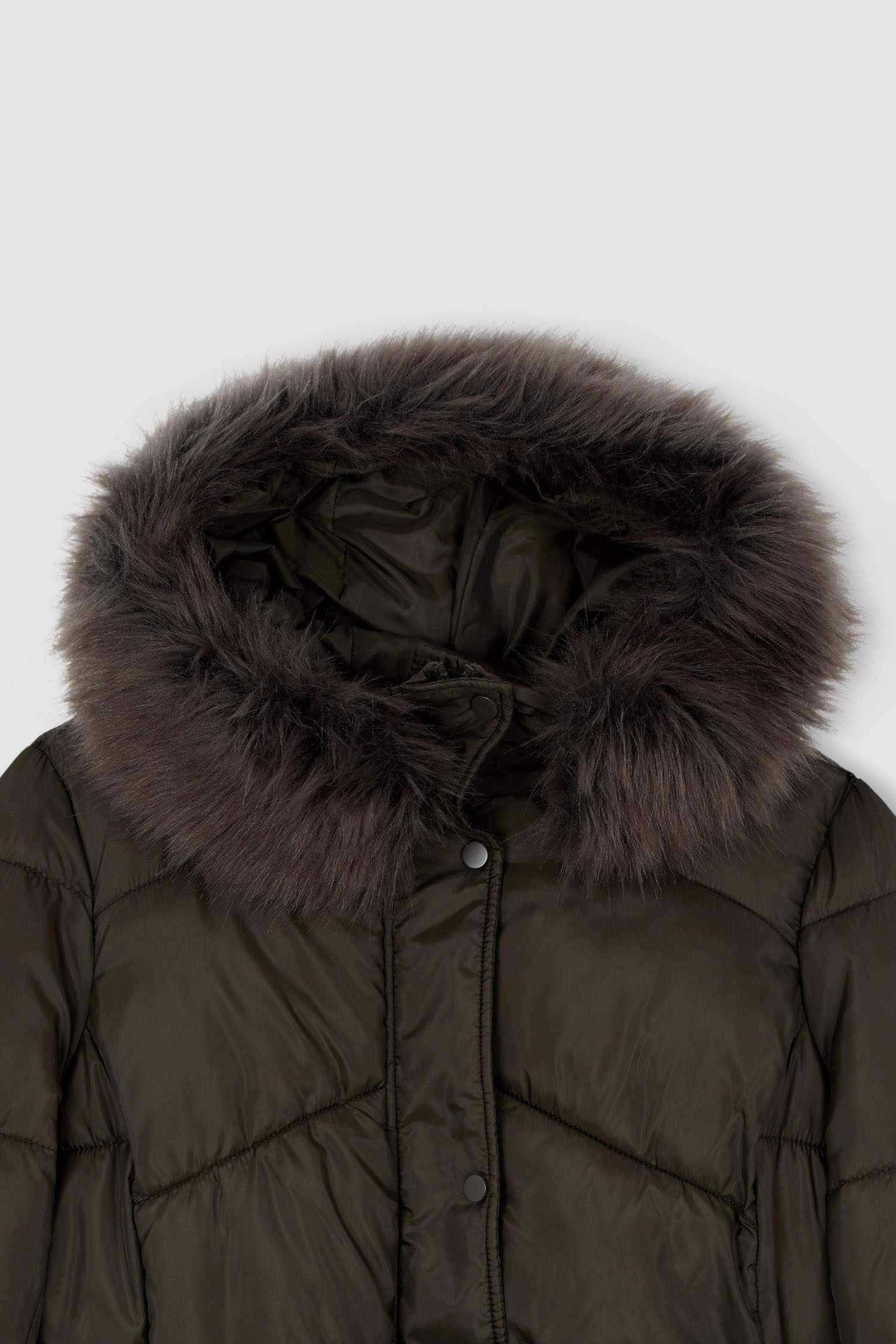 Su İtici Oversize Geniş Kesim Kapüşonlu Suni Kürklü Mont