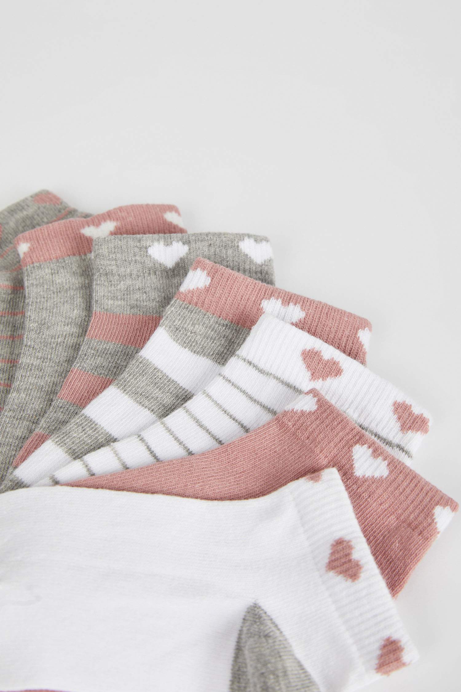 جوارب قصيرة قطنية للبنات مكون من 7 أزواج