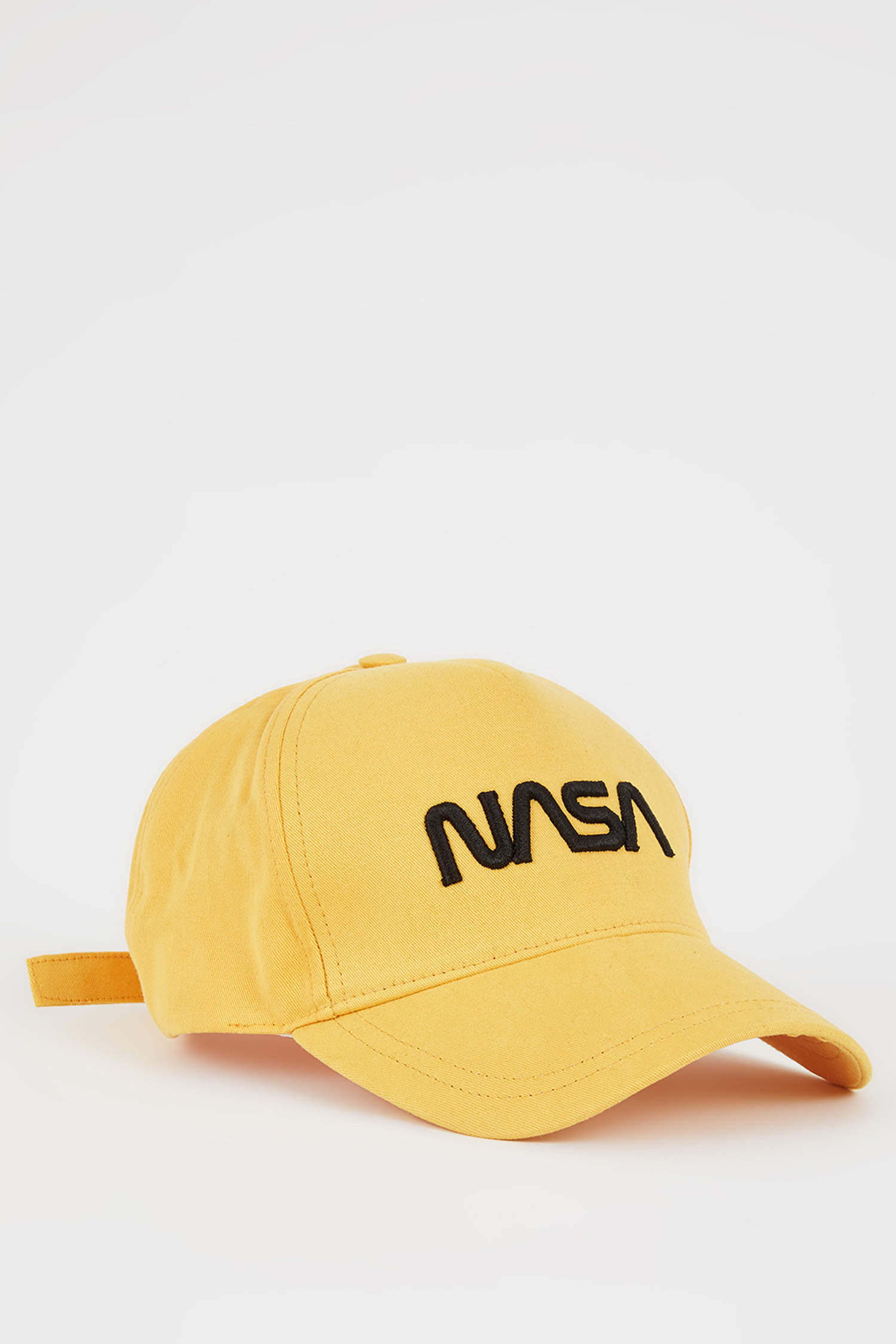Defacto Erkek NASA Nakışlı Şapka. 2