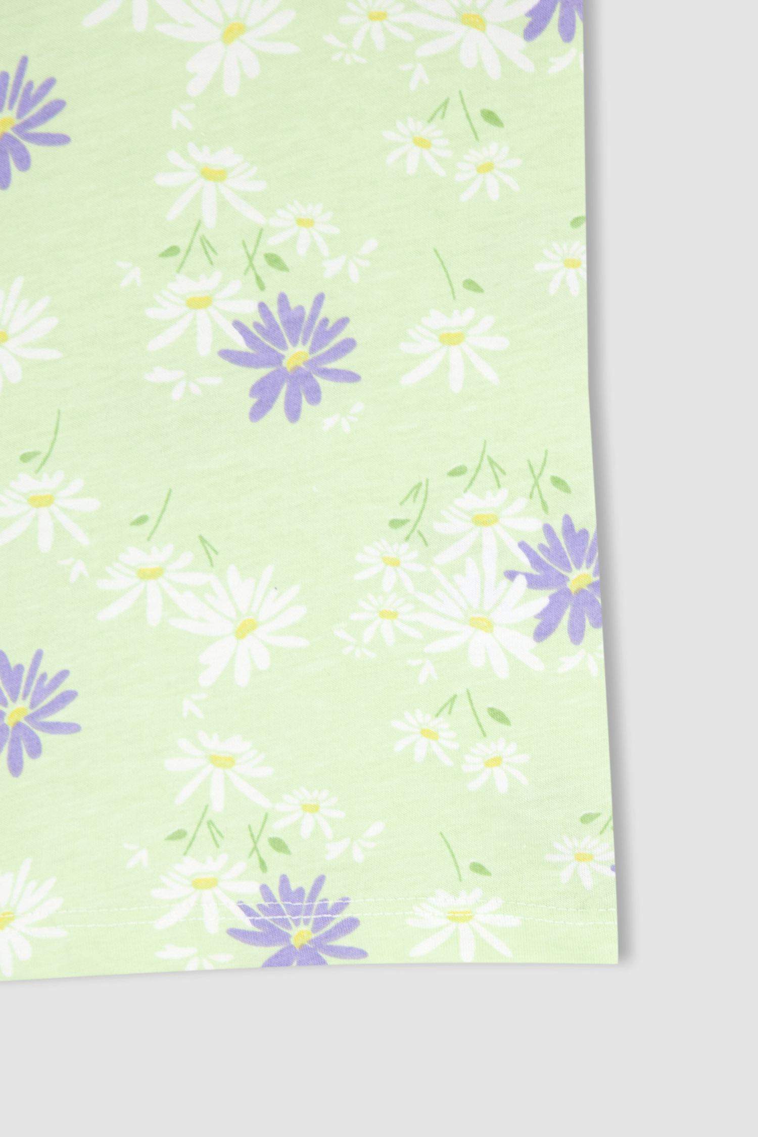 Футболка стандартного кроя с принтом для девочек