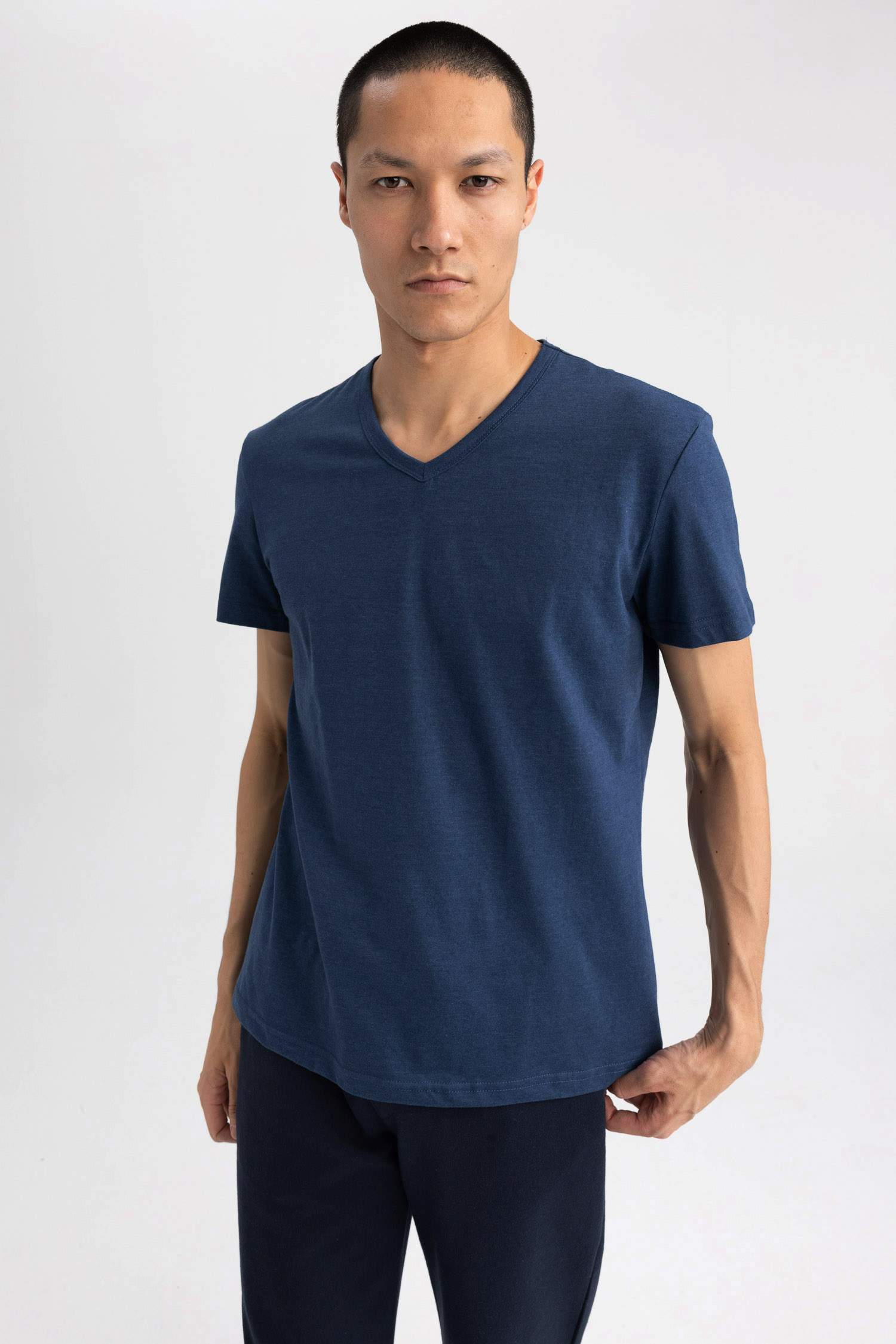 Slim Fit V Yaka Kısa Kollu Fanila