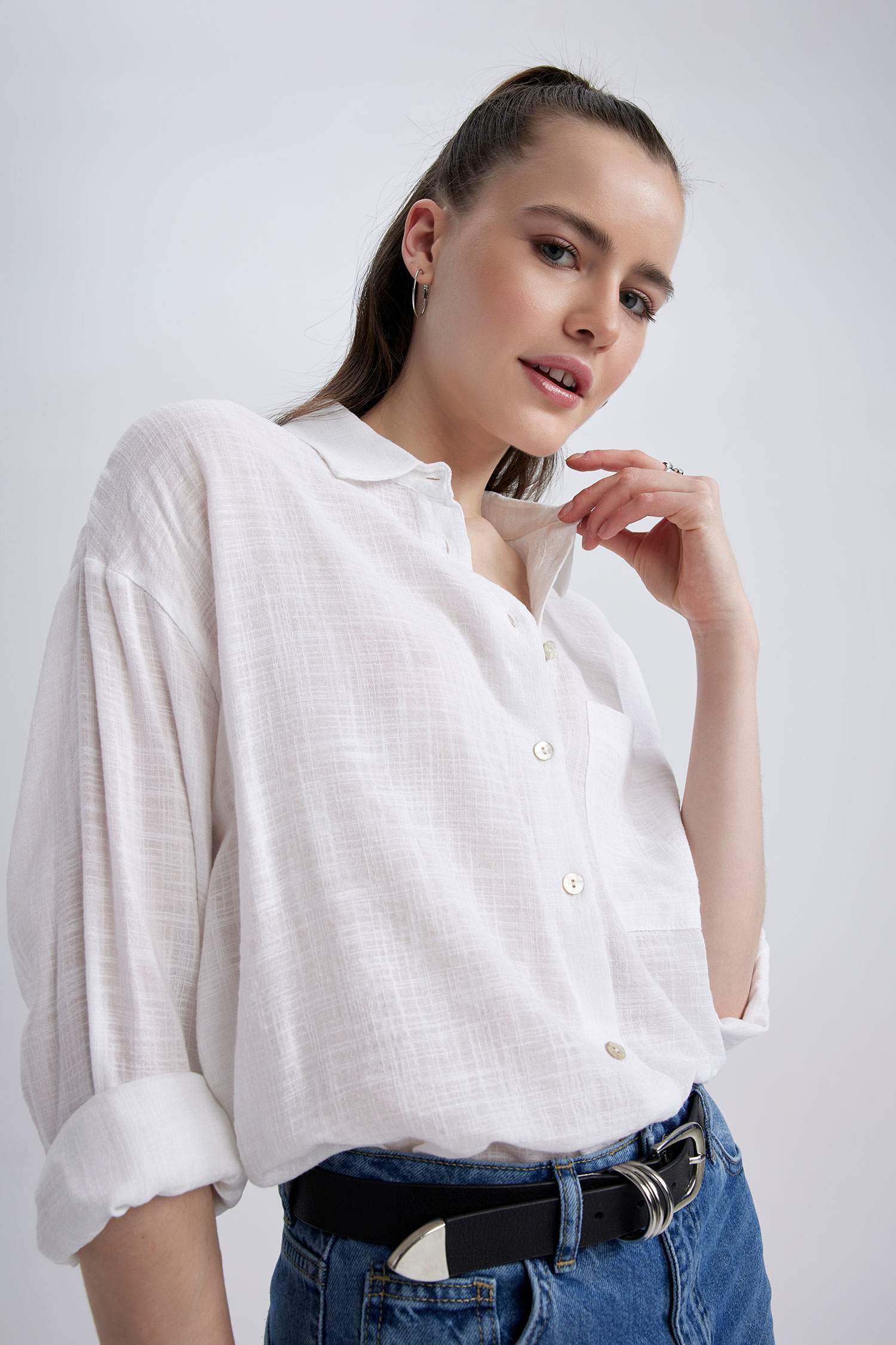 White WOMAN Oversized Long Sleeve Shirt 2442443 | DeFacto