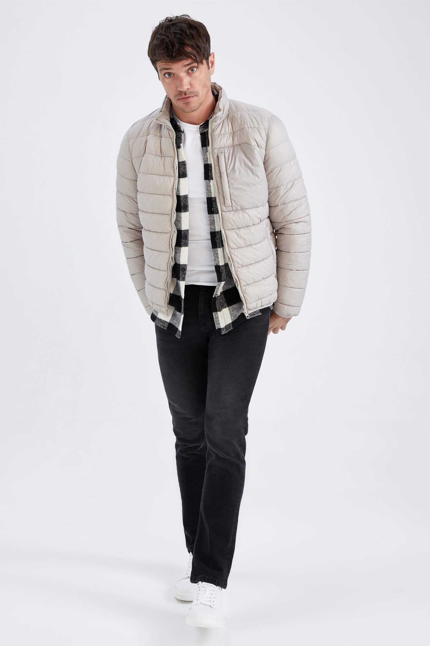 Windproof Water Repellent Slim Fit Reversible Jacket