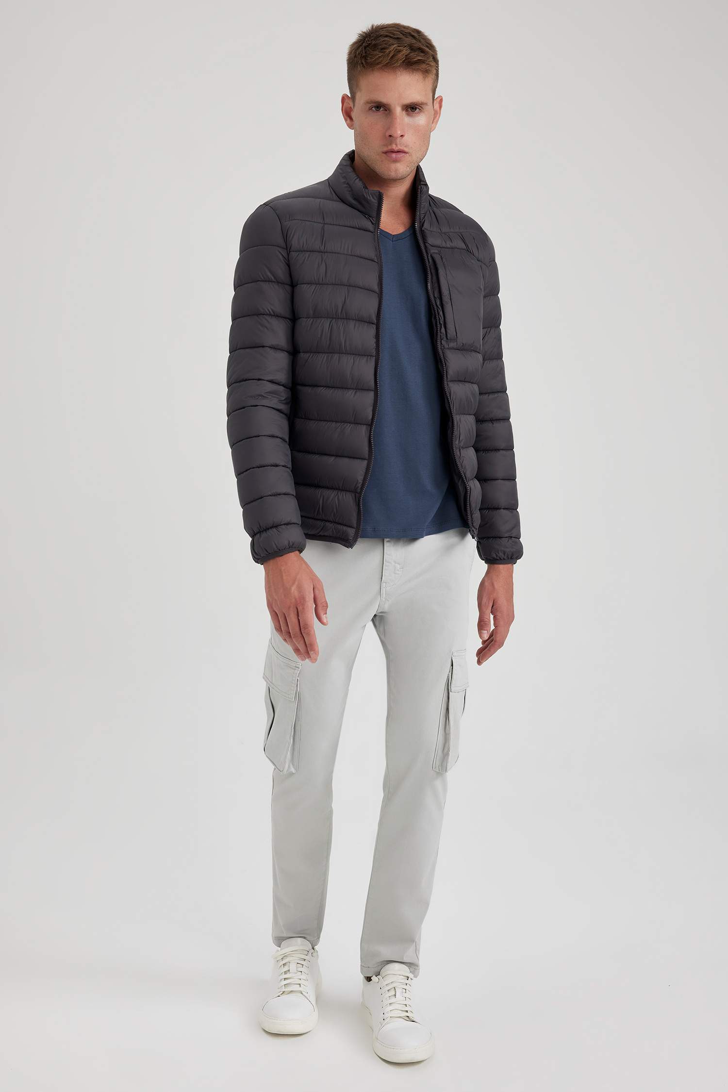 Rüzgar Geçirmez Su İtici Slim Fit Fermuar Kapamalı Cepli Mevsimlik Hafif Şişme Mont