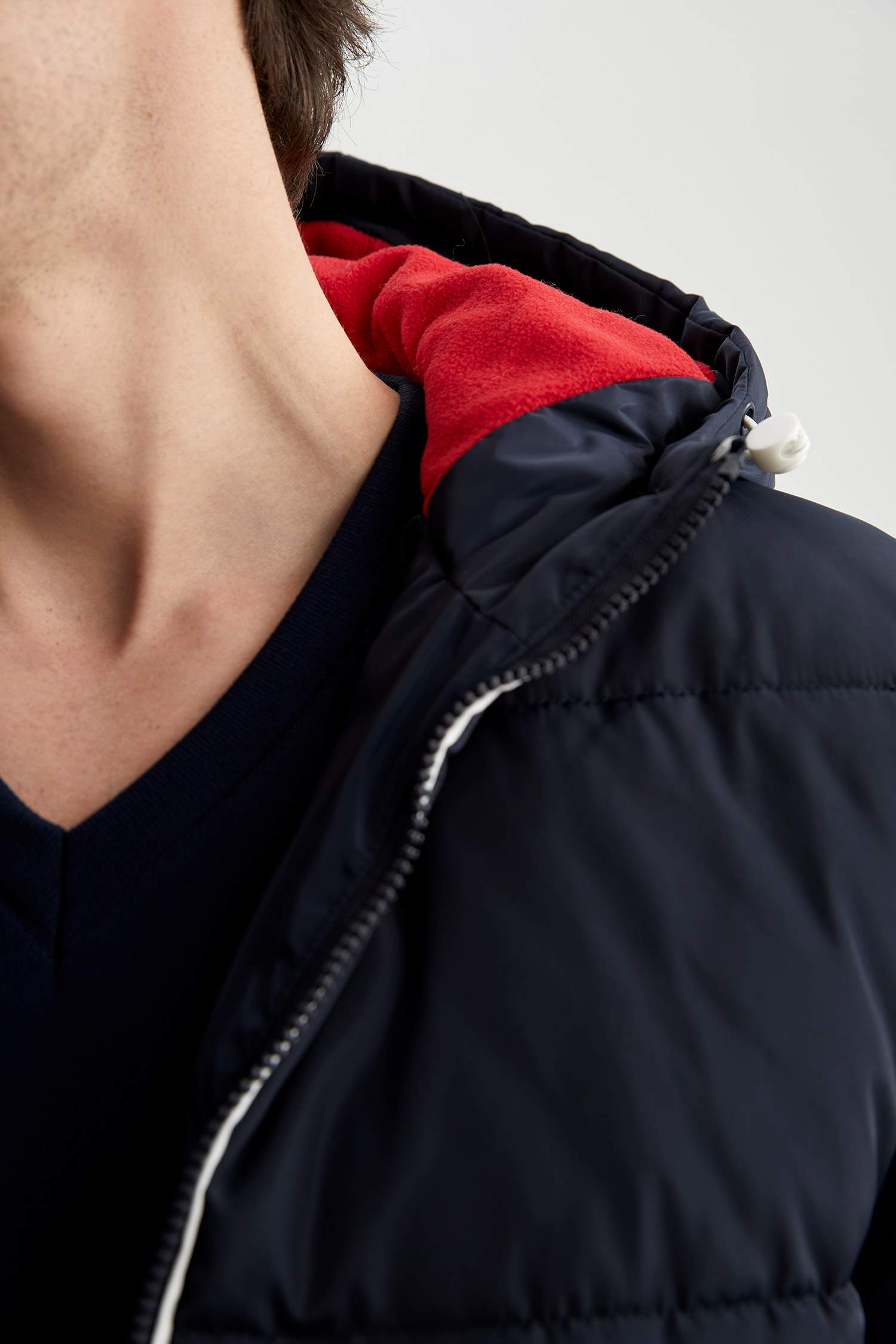 Rüzgar Geçirmez Su İtici Slim Fit Kapüşonlu Suni Kürklü Mont