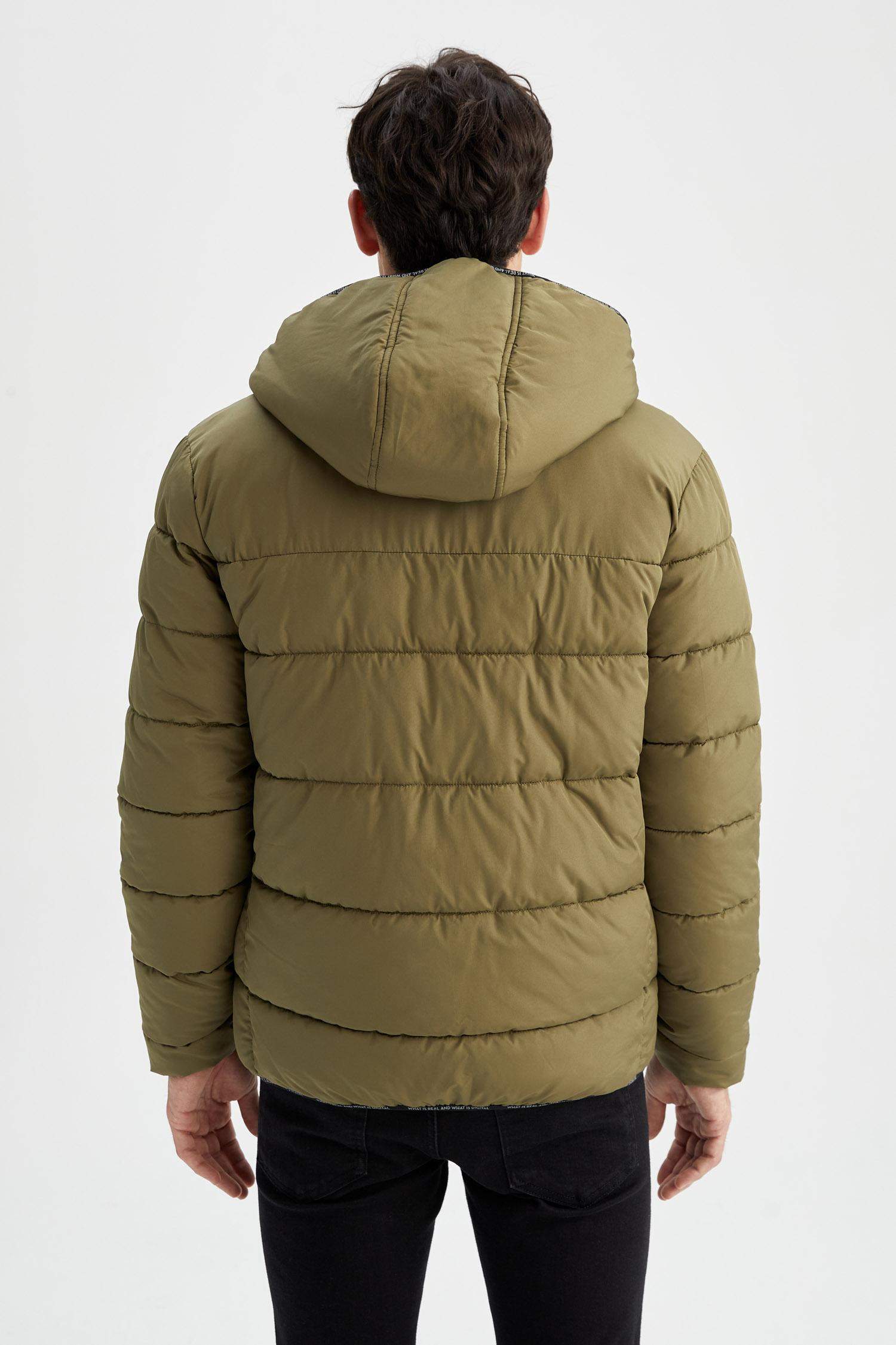 Regular Fit Kapüşonlu Rüzgar Geçirmez Puffer Şişme Mont