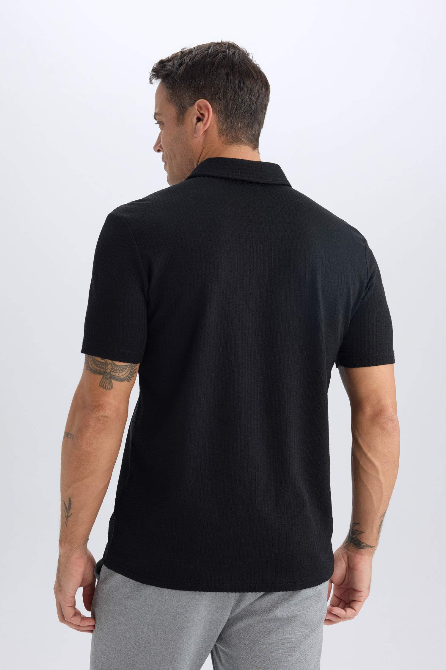 تيشيرت بولو نص ردن سليم فيت