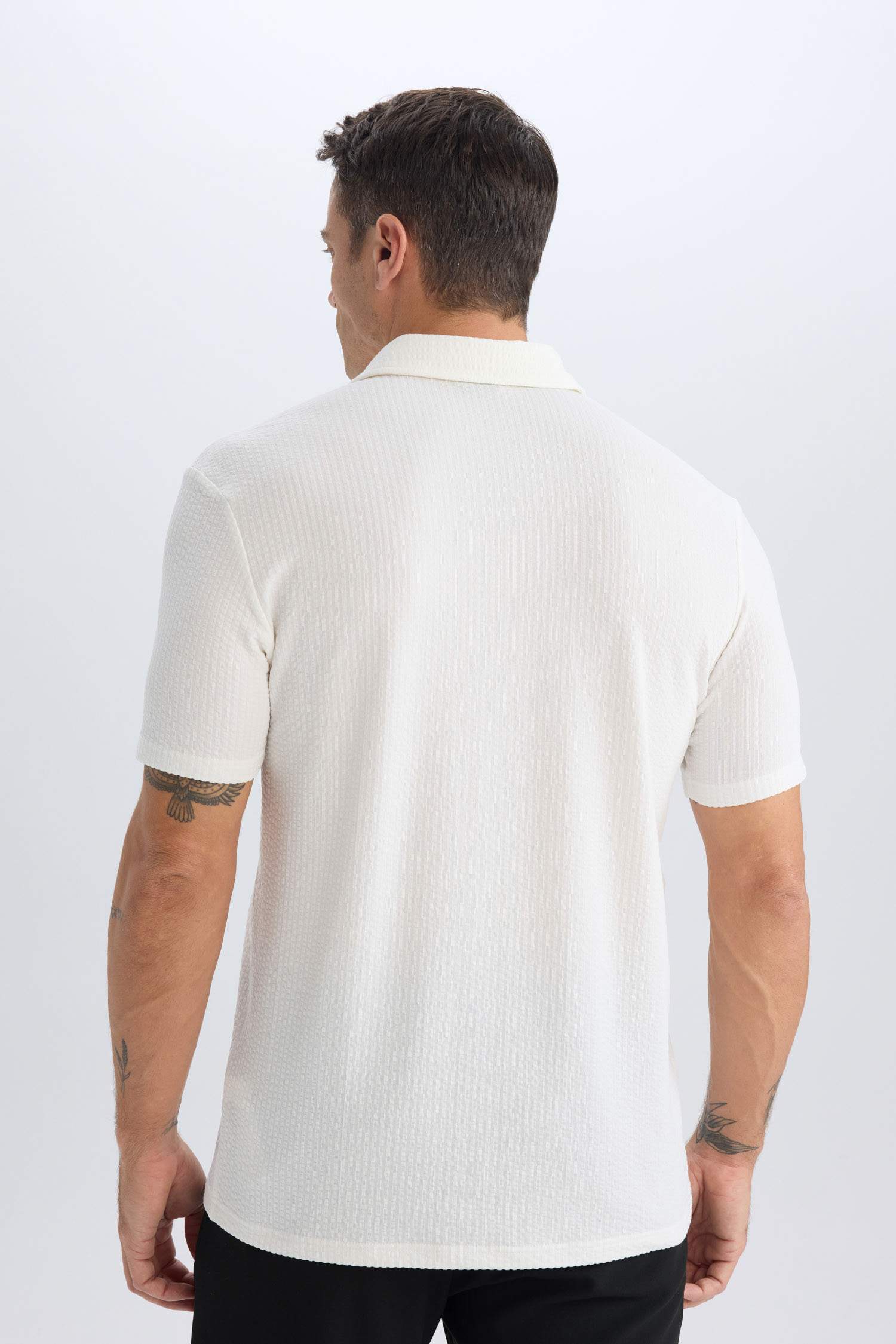 Slim Fit Dar Kesim Polo Yaka Pamuklu Kısa Kollu Tişört