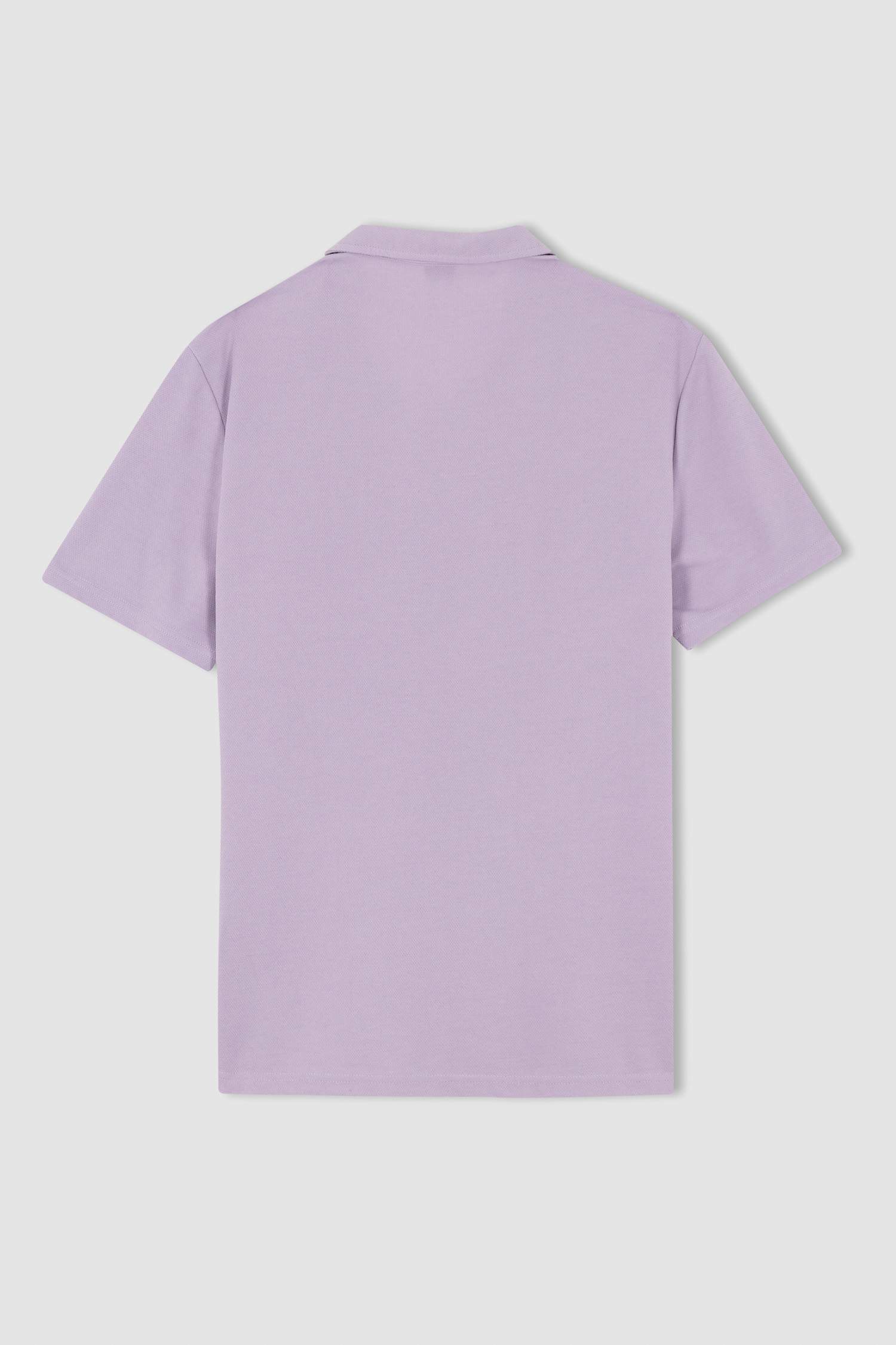 Футболка-поло свободного кроя