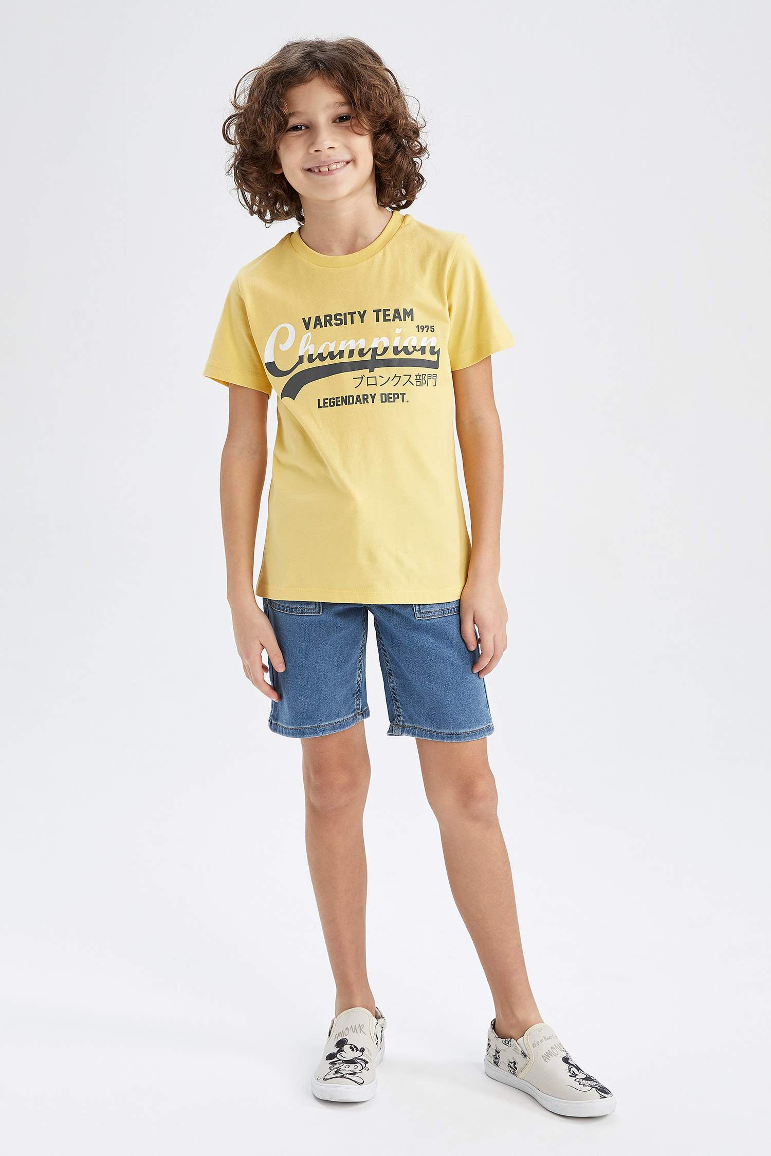 Футболка с круглым вырезом для мальчиков