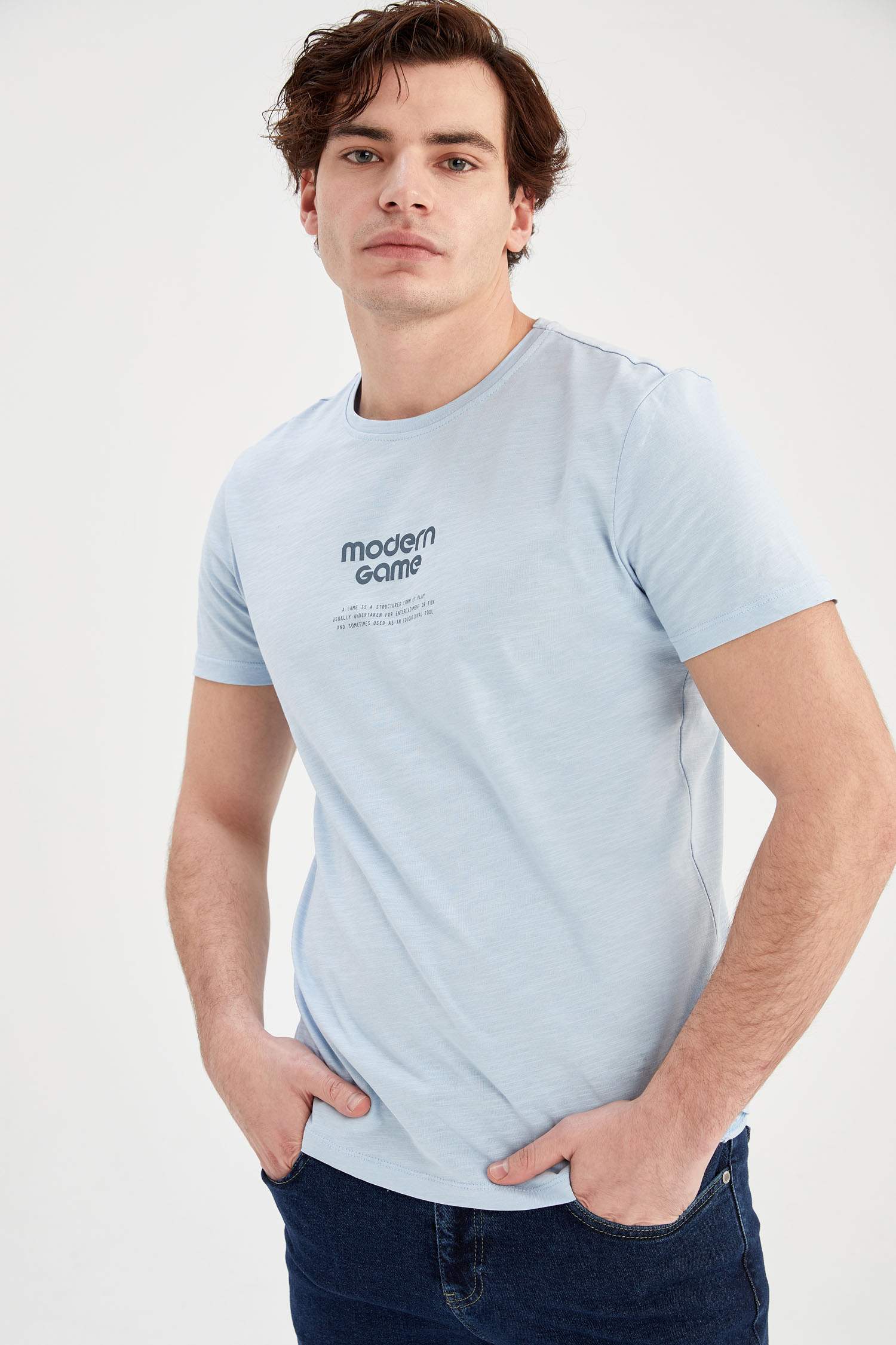 Slim Fit Short Sleeve Printed T-Shirt