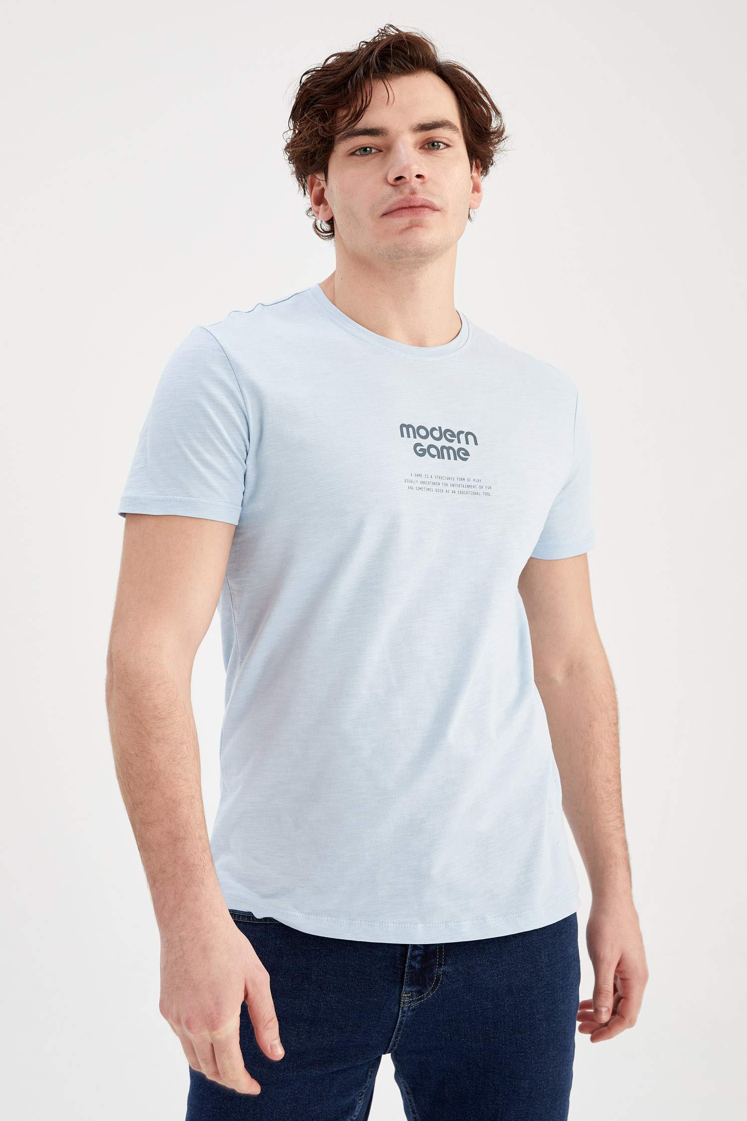 Slim Fit Short Sleeve Printed T-Shirt