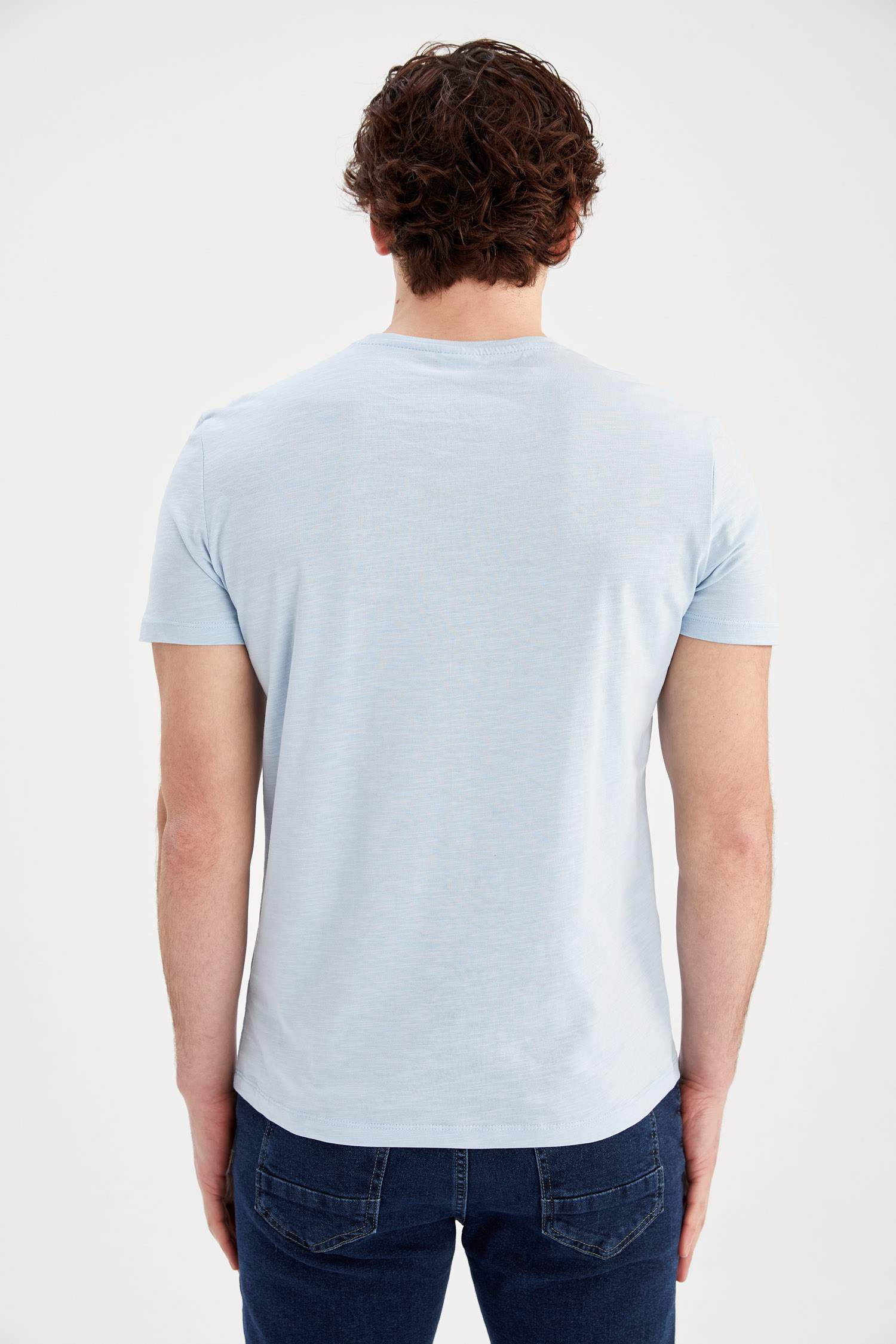 Slim Fit Short Sleeve Printed T-Shirt