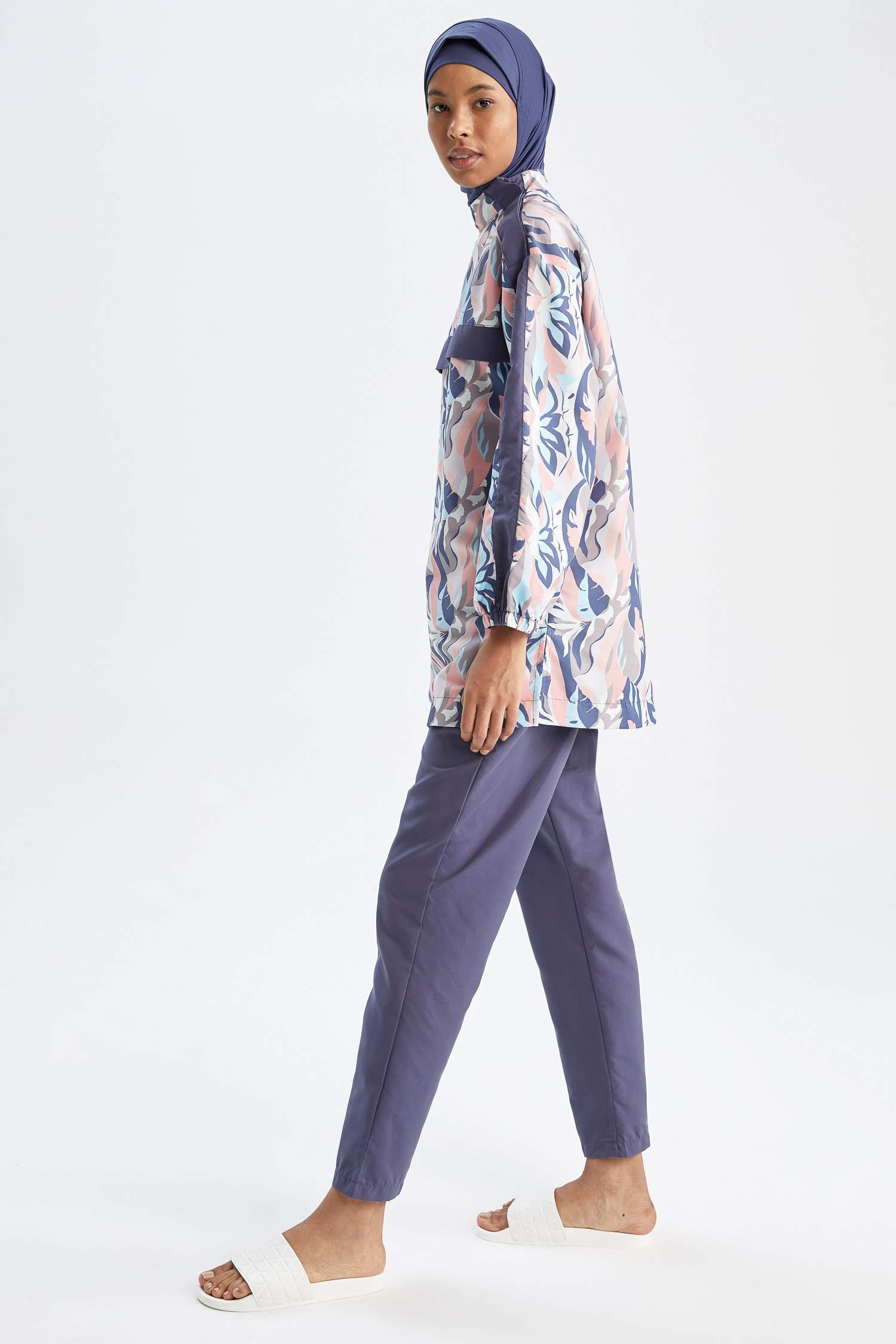 بوركيني مطبوع قصة عادية من 4 قطع