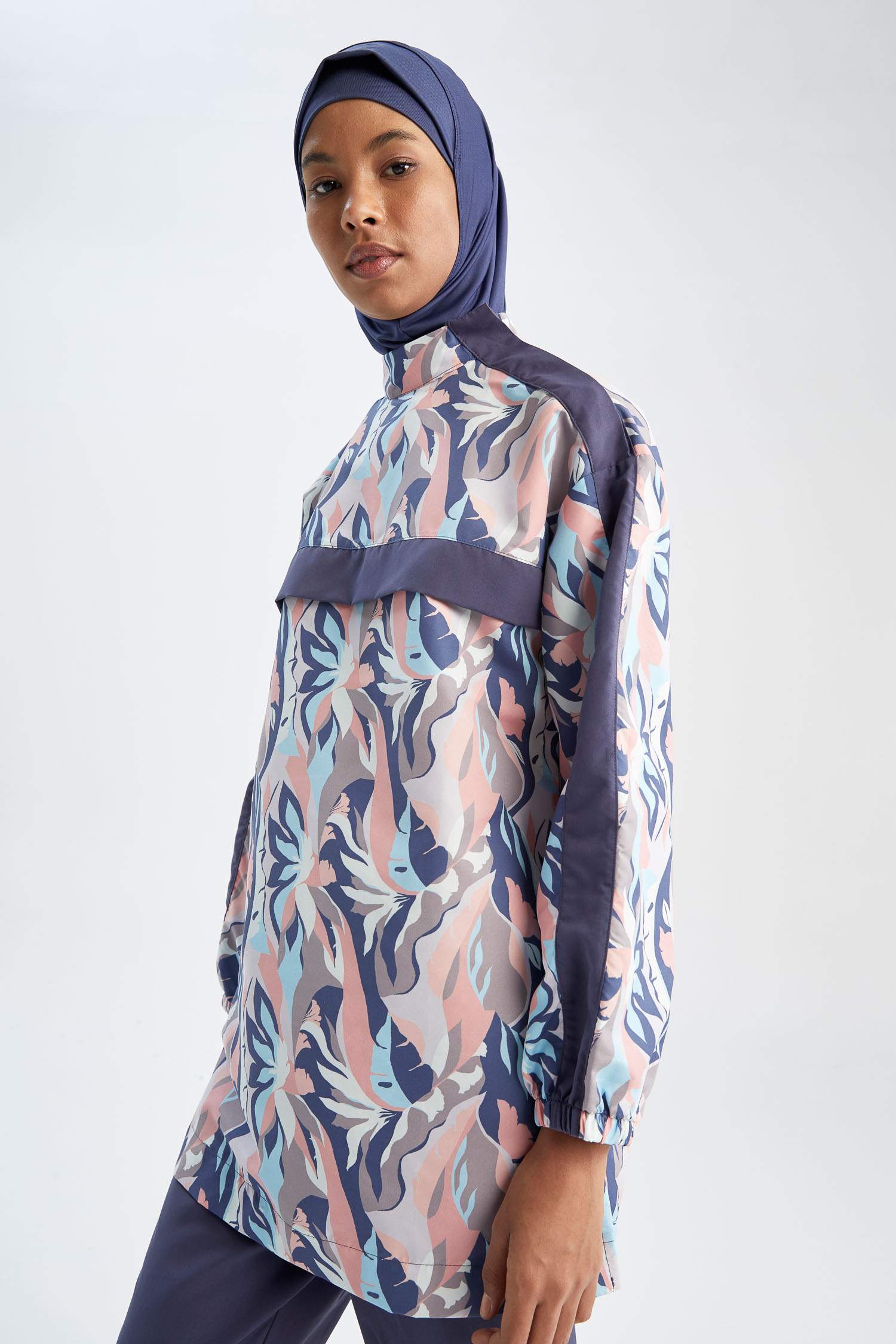 بوركيني مطبوع قصة عادية من 4 قطع