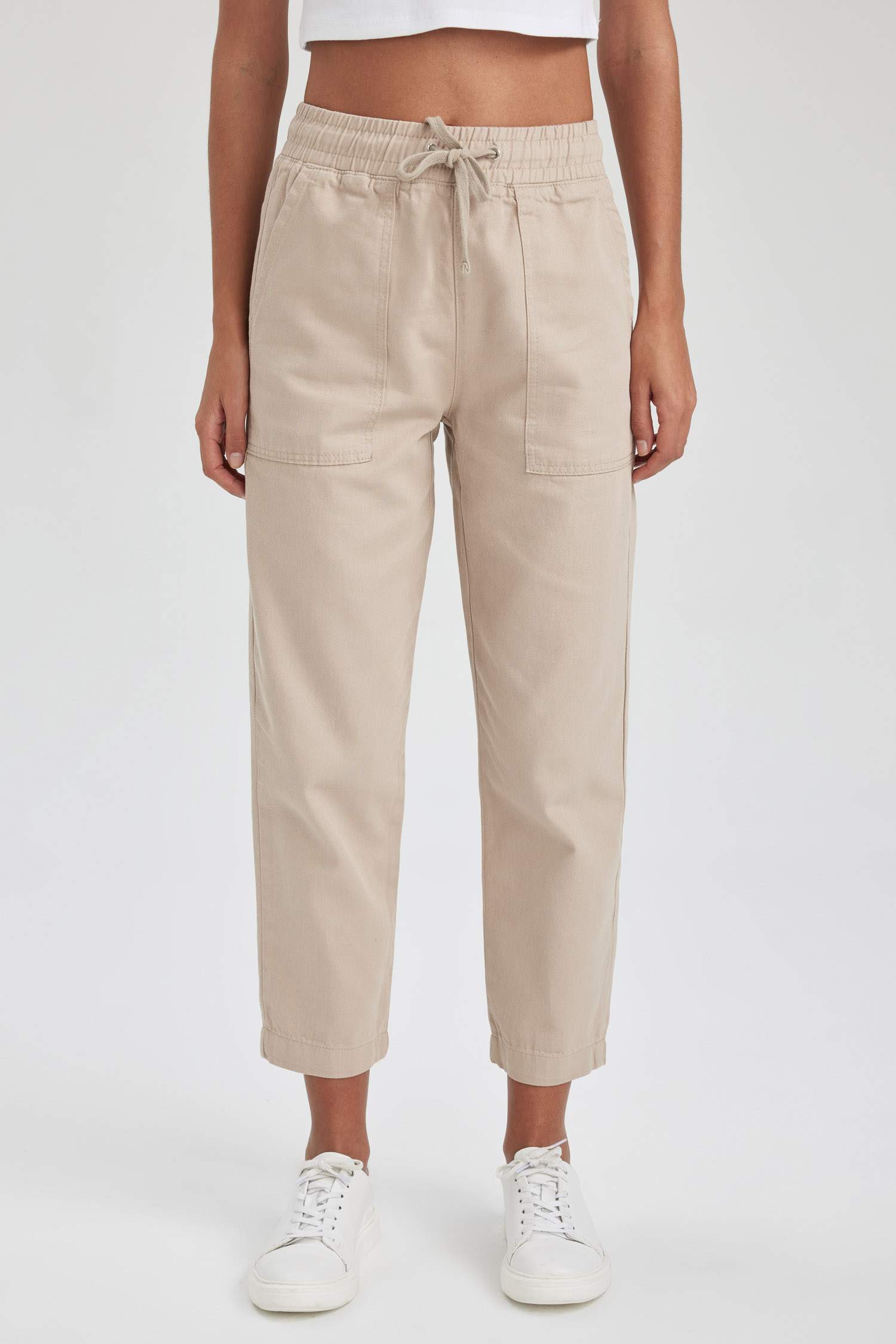 بنطلون جوجر فيت بجيب