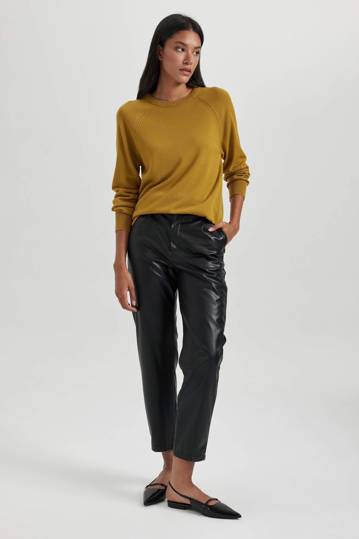 Relax Fit Crew Neck Basic Knitted Pullover