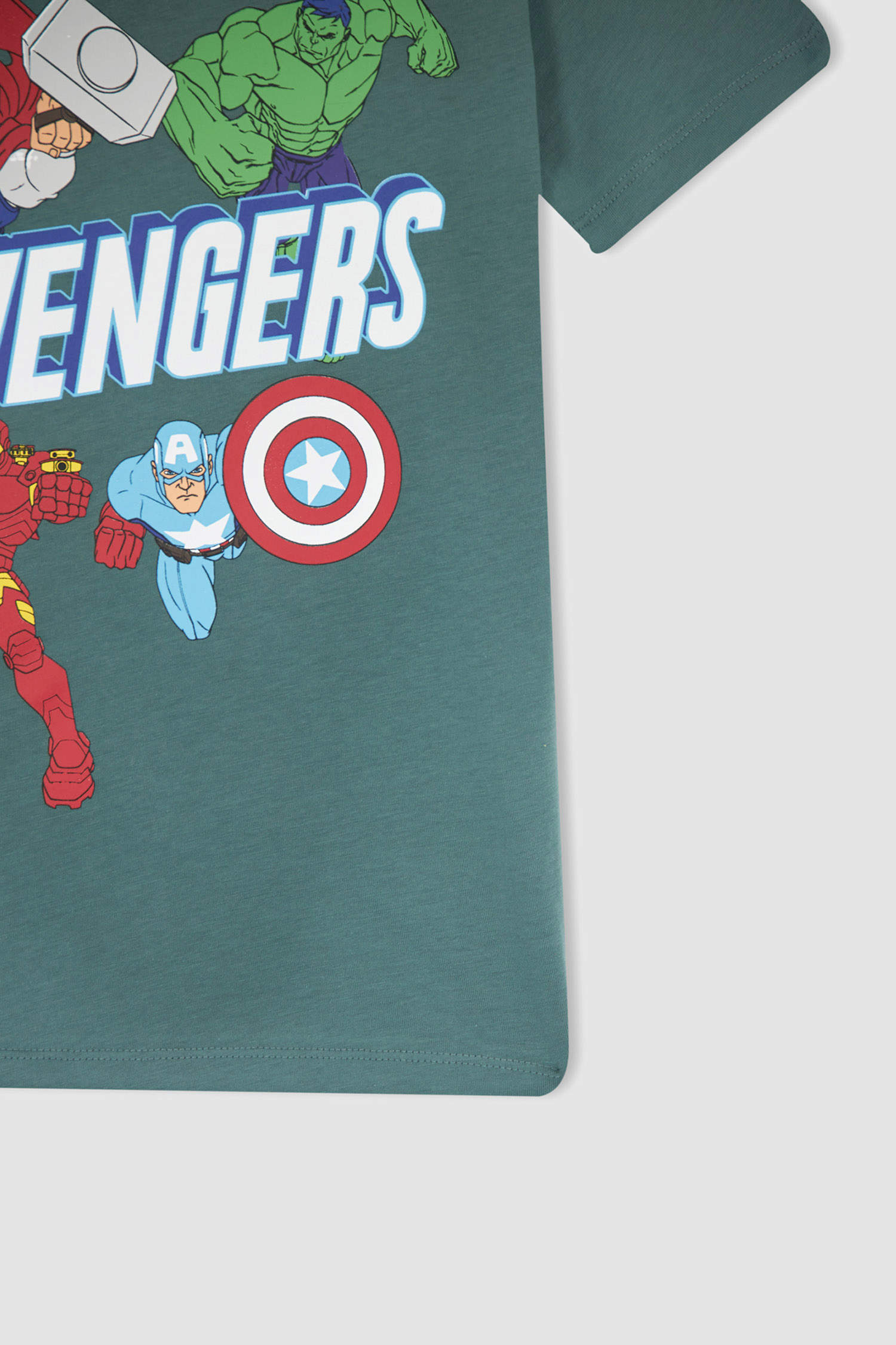 Defacto Erkek Çocuk Avengers Regular Fit Kısa Kollu Pamuklu Pijama Takım. 7