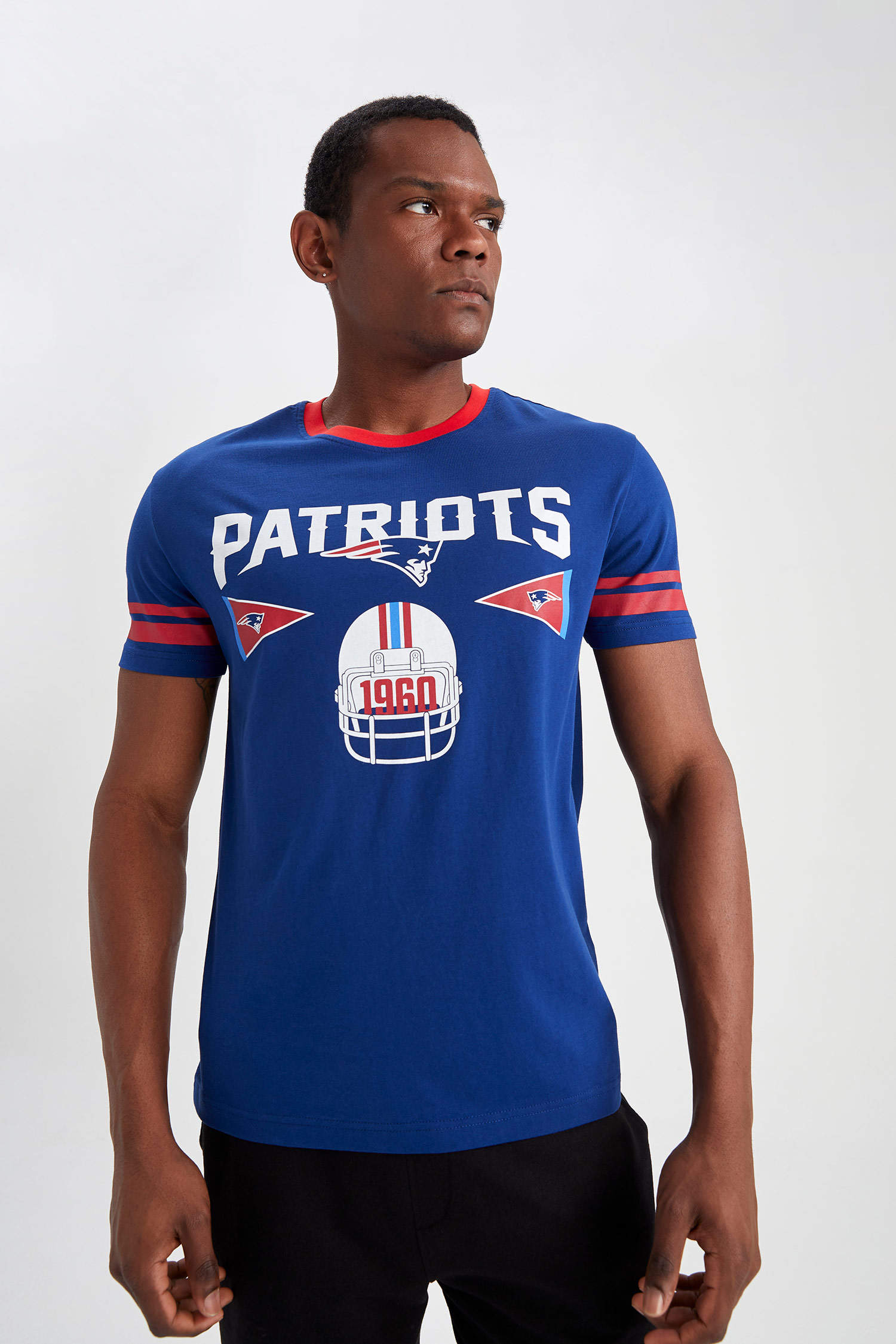 Defacto Fit New England Patriots Regular Fit Pamuklu Penye Tişört. 1