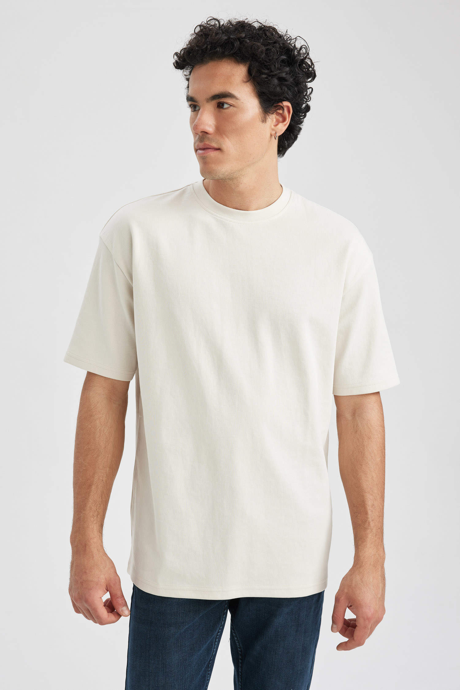 Beige MEN Boxy Fit Short Sleeve T-Shirt 2473558 | DeFacto