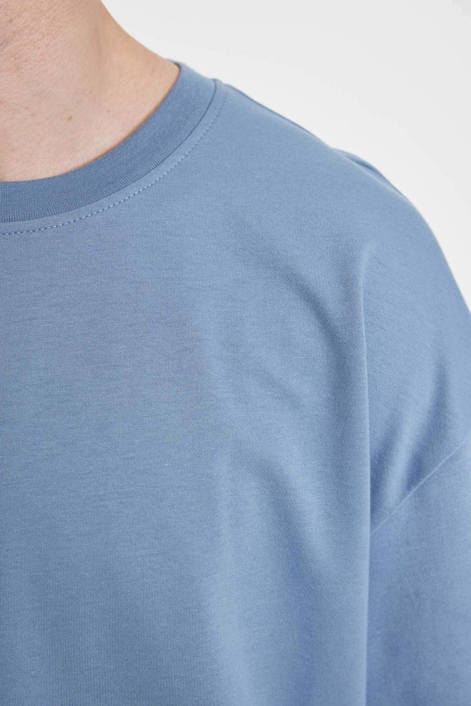 Oversize Geniş Kalıp Bisiklet Yaka Kısa Kollu Basic Düz Ağır Kumaş Tişört