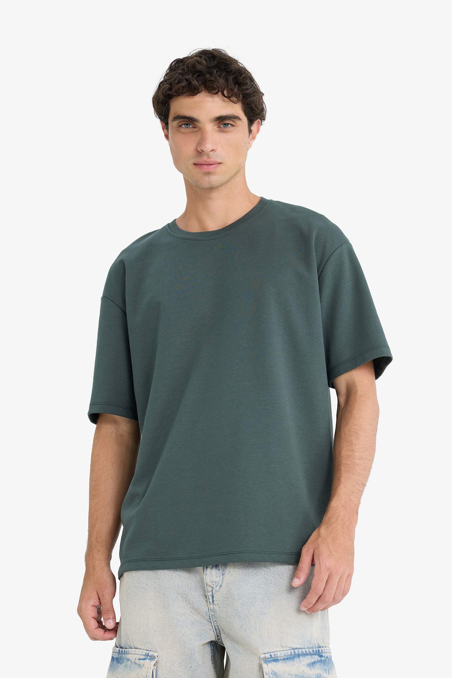 Oversize Geniş Kalıp Bisiklet Yaka Ağır Kumaş Basic Düz Kısa Kollu Tişört