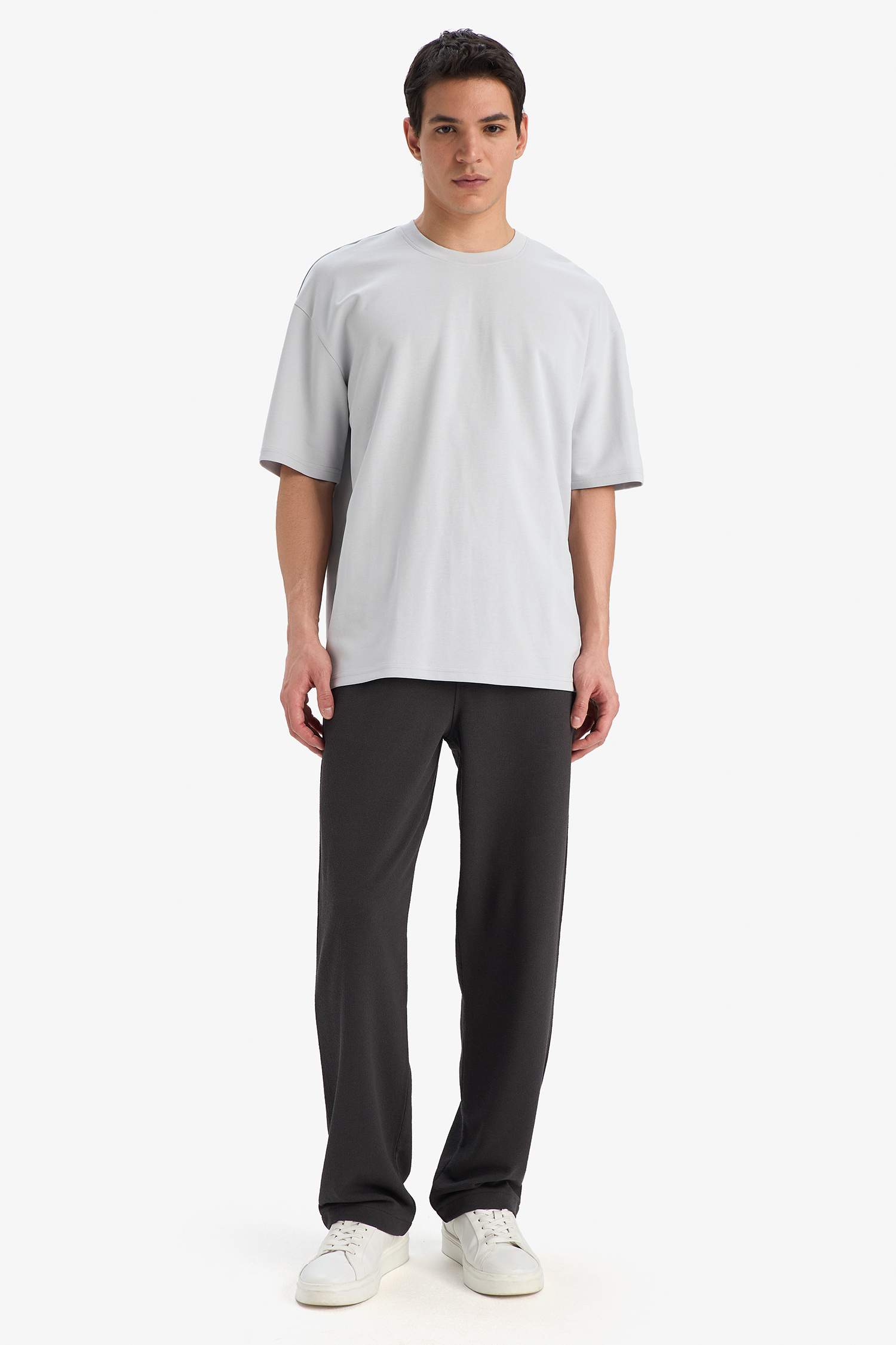 Oversize Fit Crew Neck Short Sleeve T-Shirt