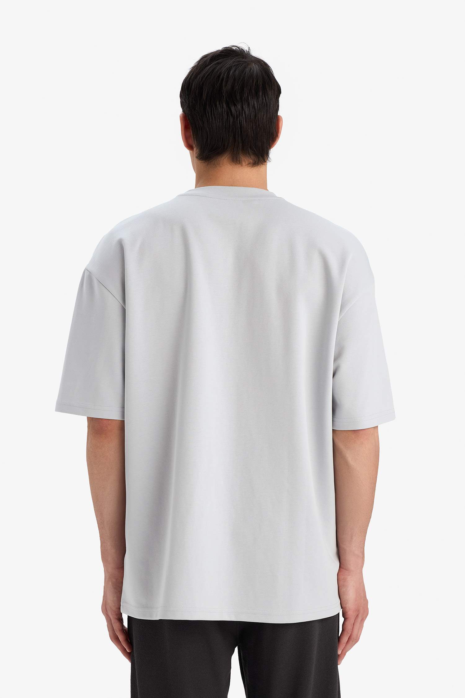 Oversize Fit Crew Neck Short Sleeve T-Shirt