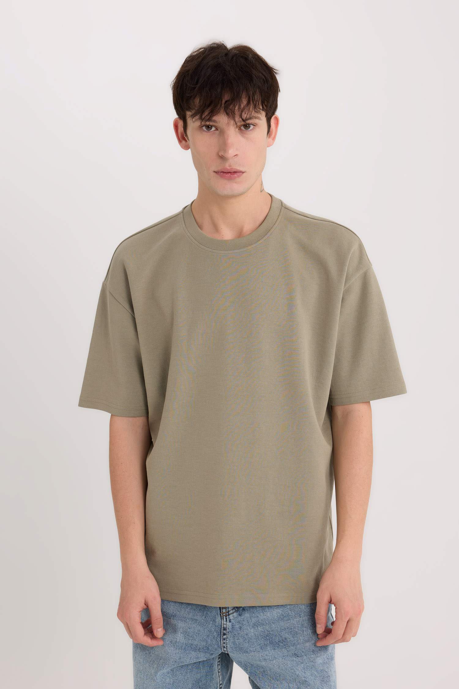Oversize Fit Crew Neck Short Sleeve T-Shirt