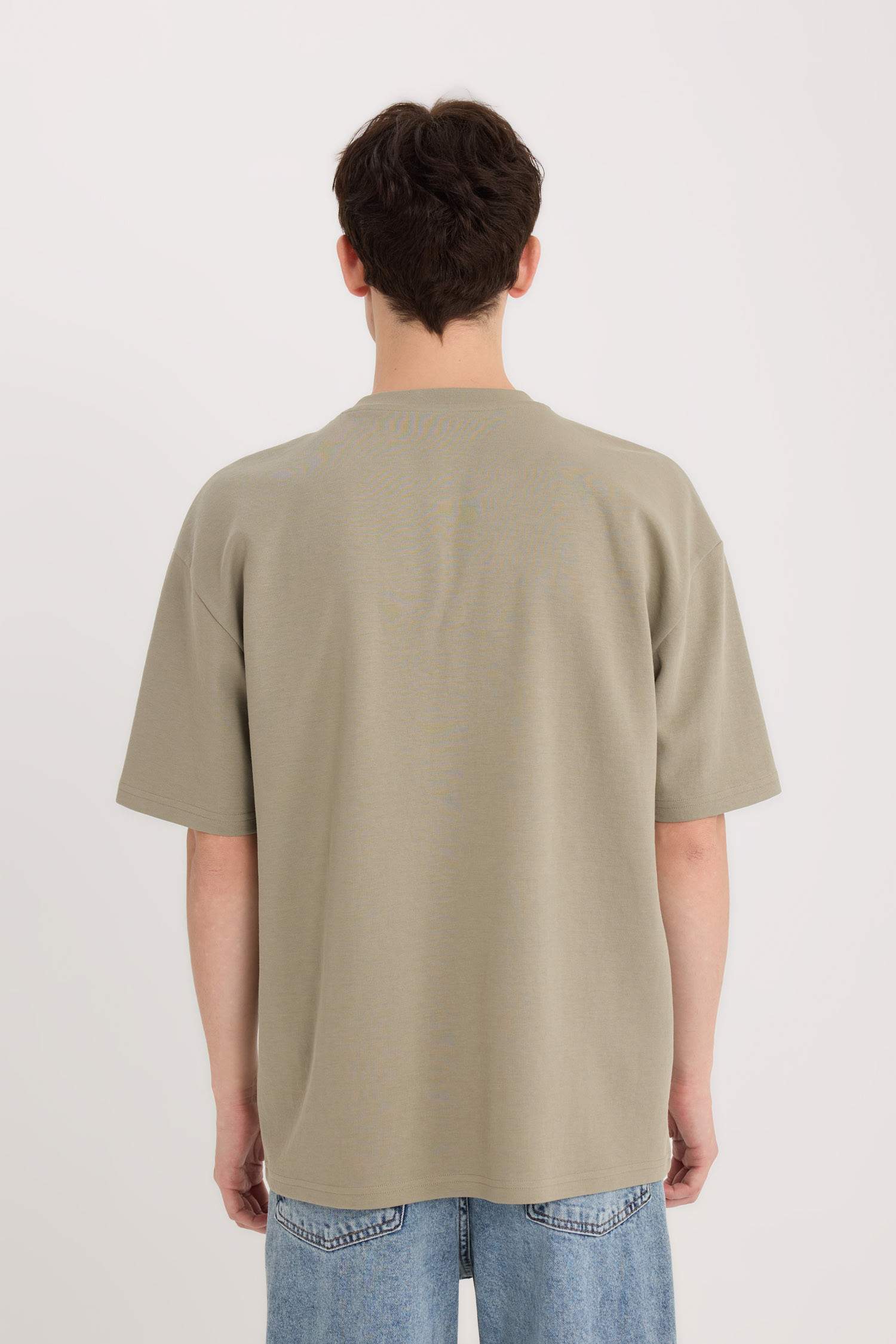Oversize Fit Crew Neck Short Sleeve T-Shirt