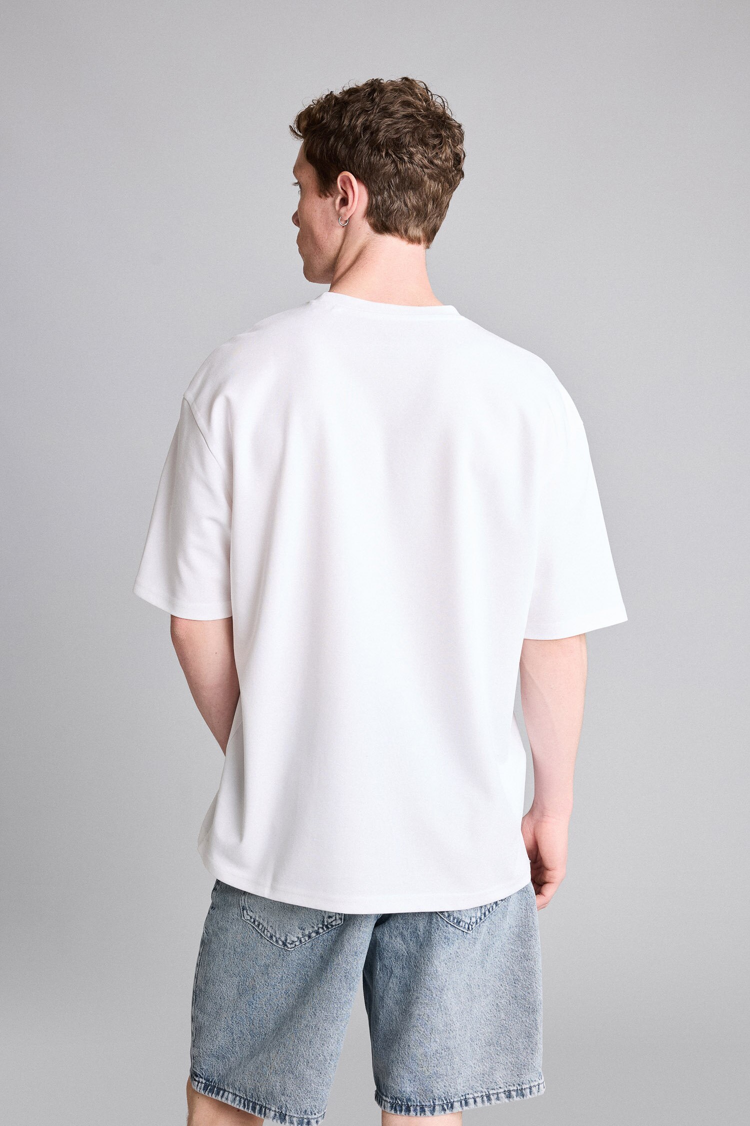 DeFacto Kırışmaz Oversize Pamuklu Tişört görsel 5