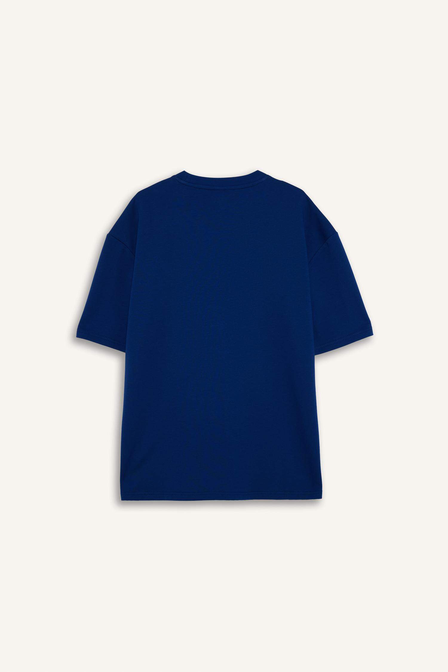 Oversize Fit Crew Neck Short Sleeve T-Shirt