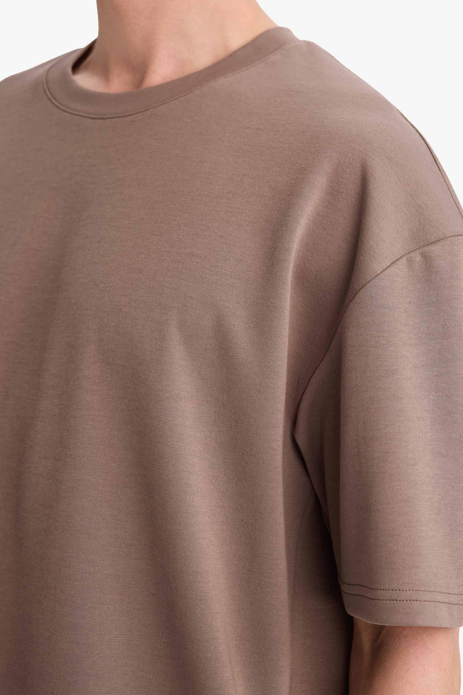 DeFacto Kırışmaz Oversize Pamuklu Tişört görsel 5