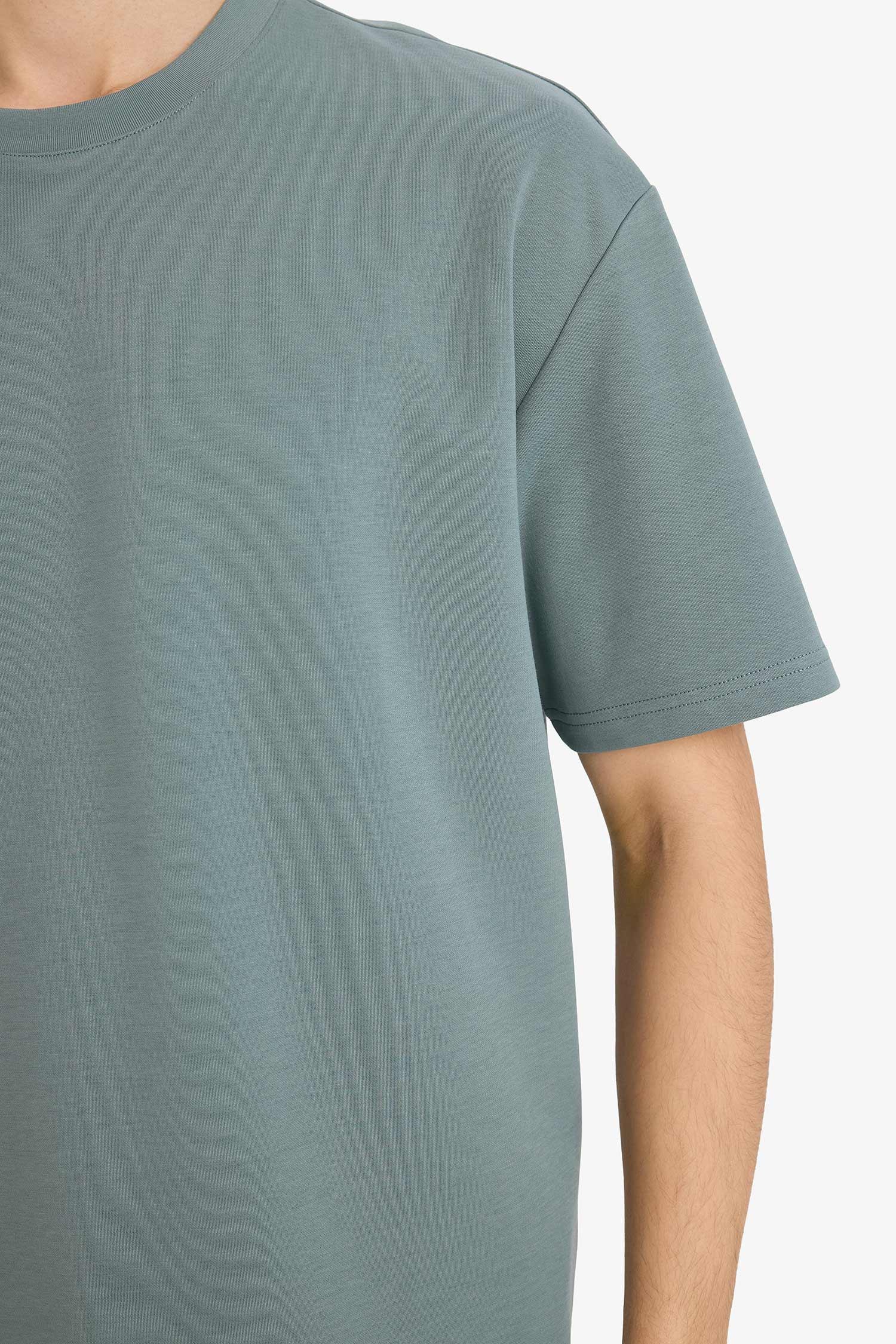 DeFacto Kırışmaz Oversize Pamuklu Tişört görsel 5