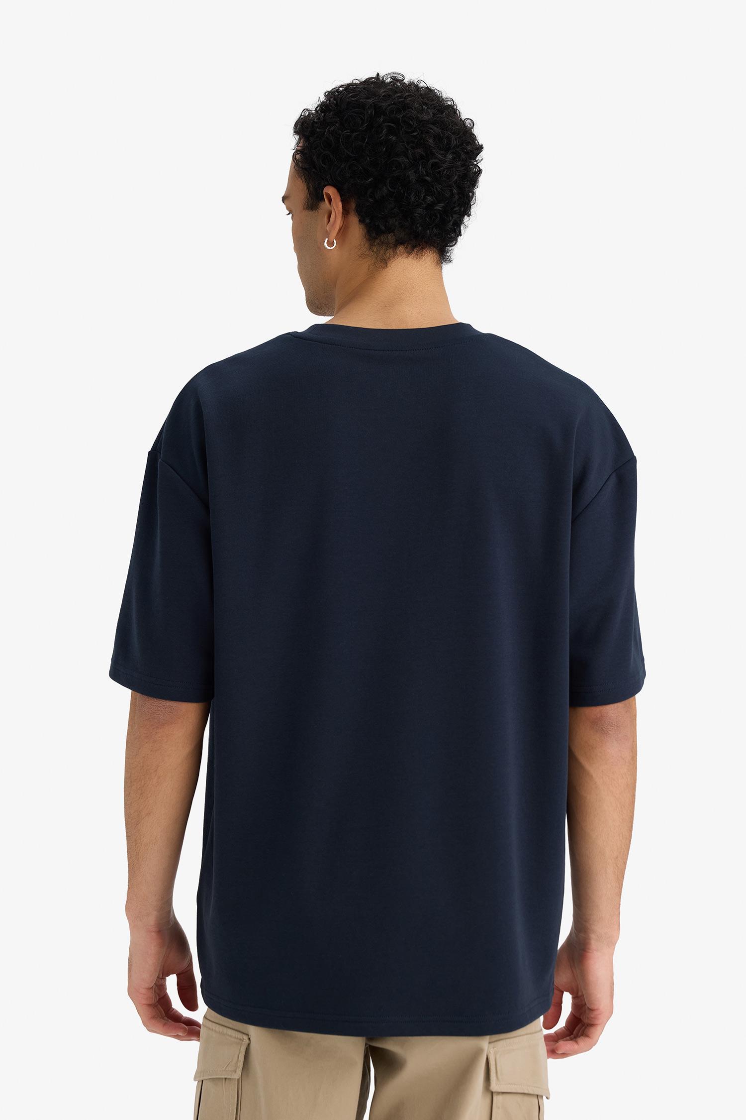 DeFacto Kırışmaz Oversize Pamuklu Tişört görsel 6