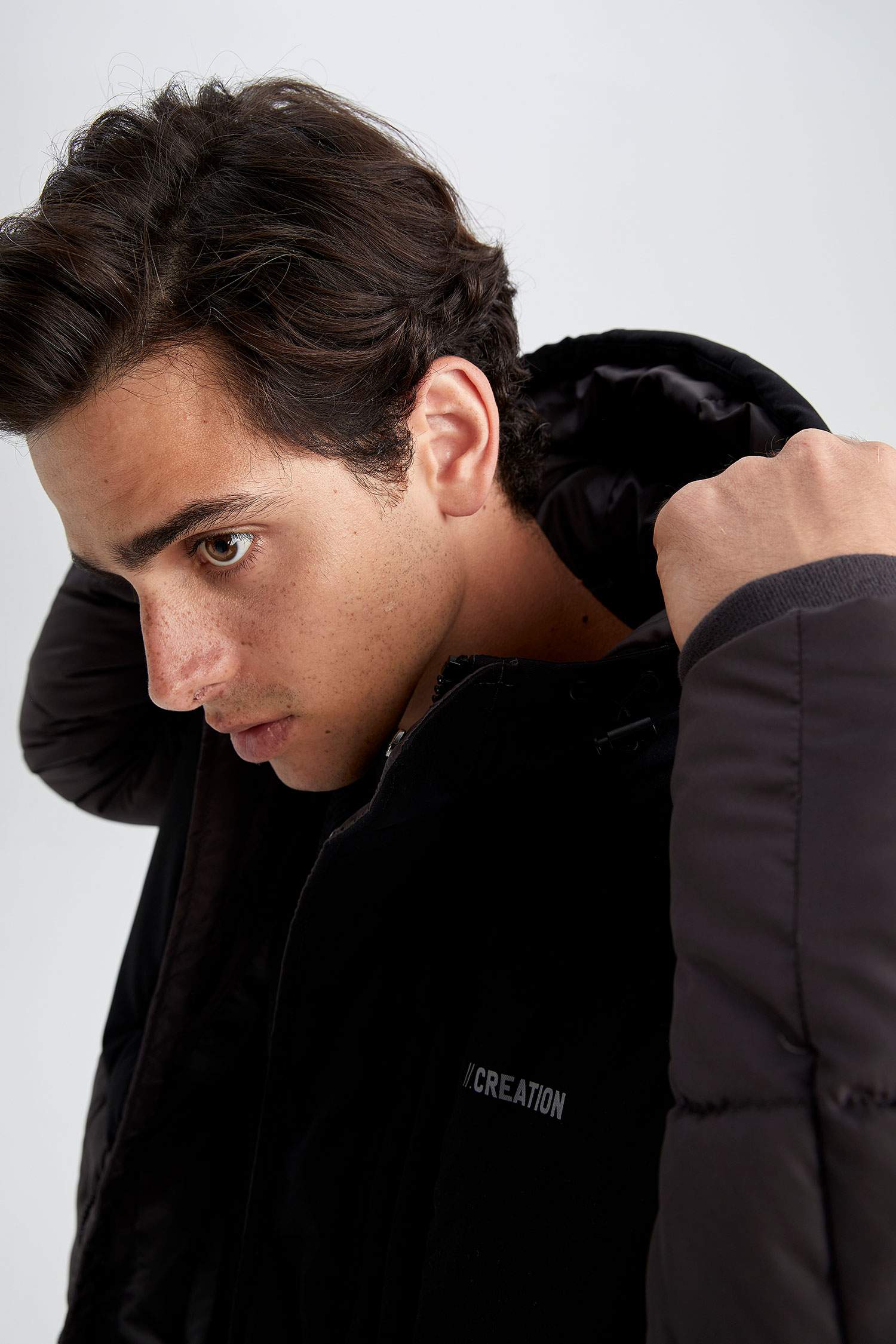 Su Geçirmez Rüzgar Geçirmez Slim Fit Kapüşonlu Suni Kürklü Mont