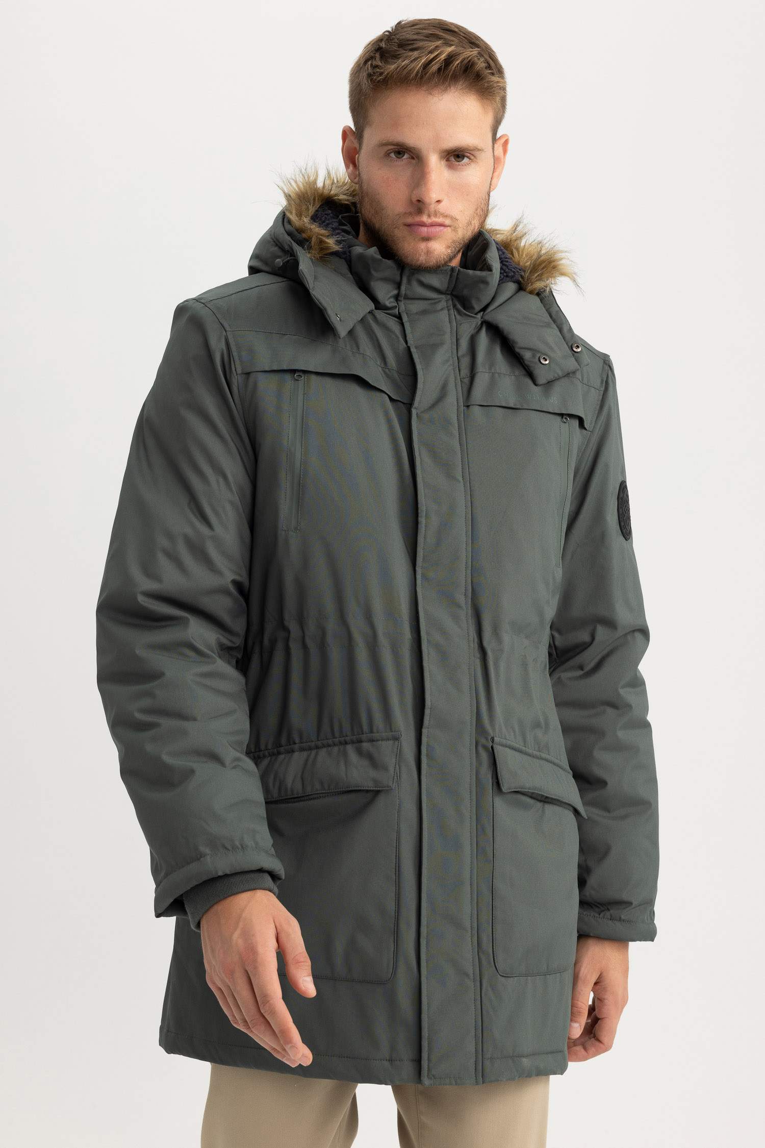 Su İtici Çıkarılabilir Kapüşonlu Suni Kürklü Fermuarlı Cepli Tafta Mont Parka