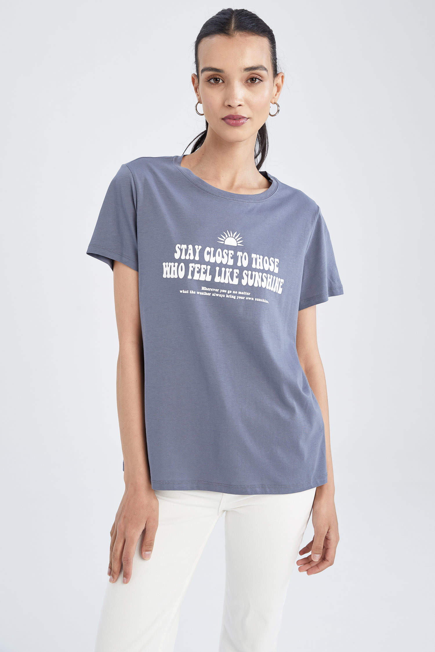 Grey Woman Regular Fit Short Sleeve Slogan Print T-Shirt 2447490 | DeFacto