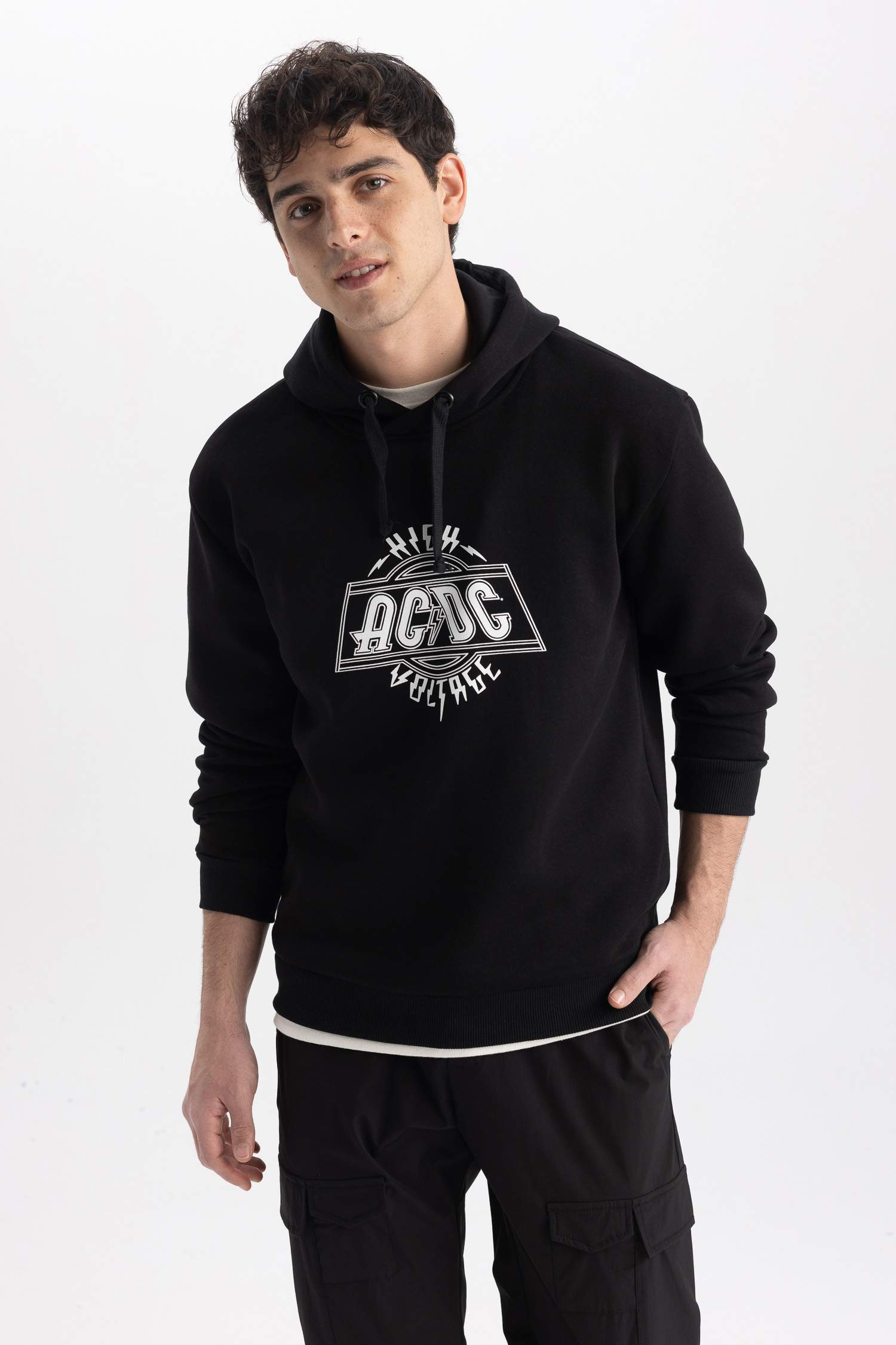Siyah Erkek AC/DC Regular Fit Kapüşonlu Sweatshirt 2739319 | DeFacto