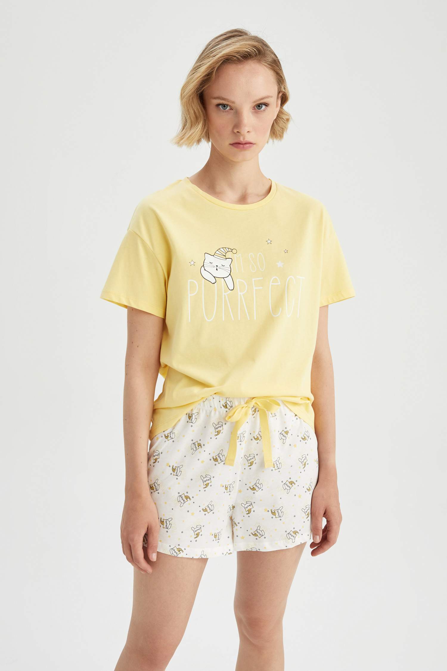 Fall in Love Regular Fit Bisiklet Yaka Kedi Baskılı Pamuklu Pijama Takım