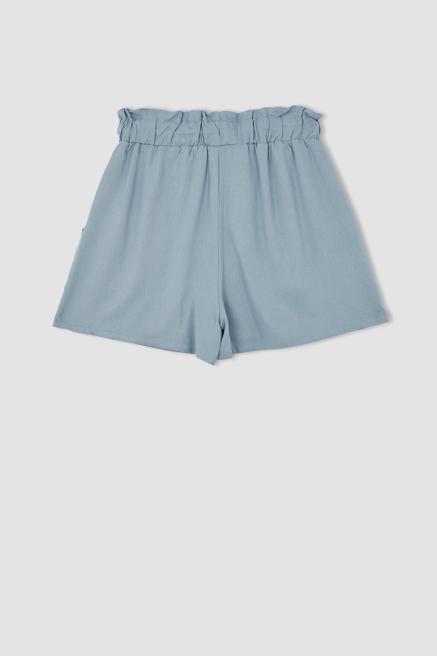 Шорты стандартного кроя с карманом