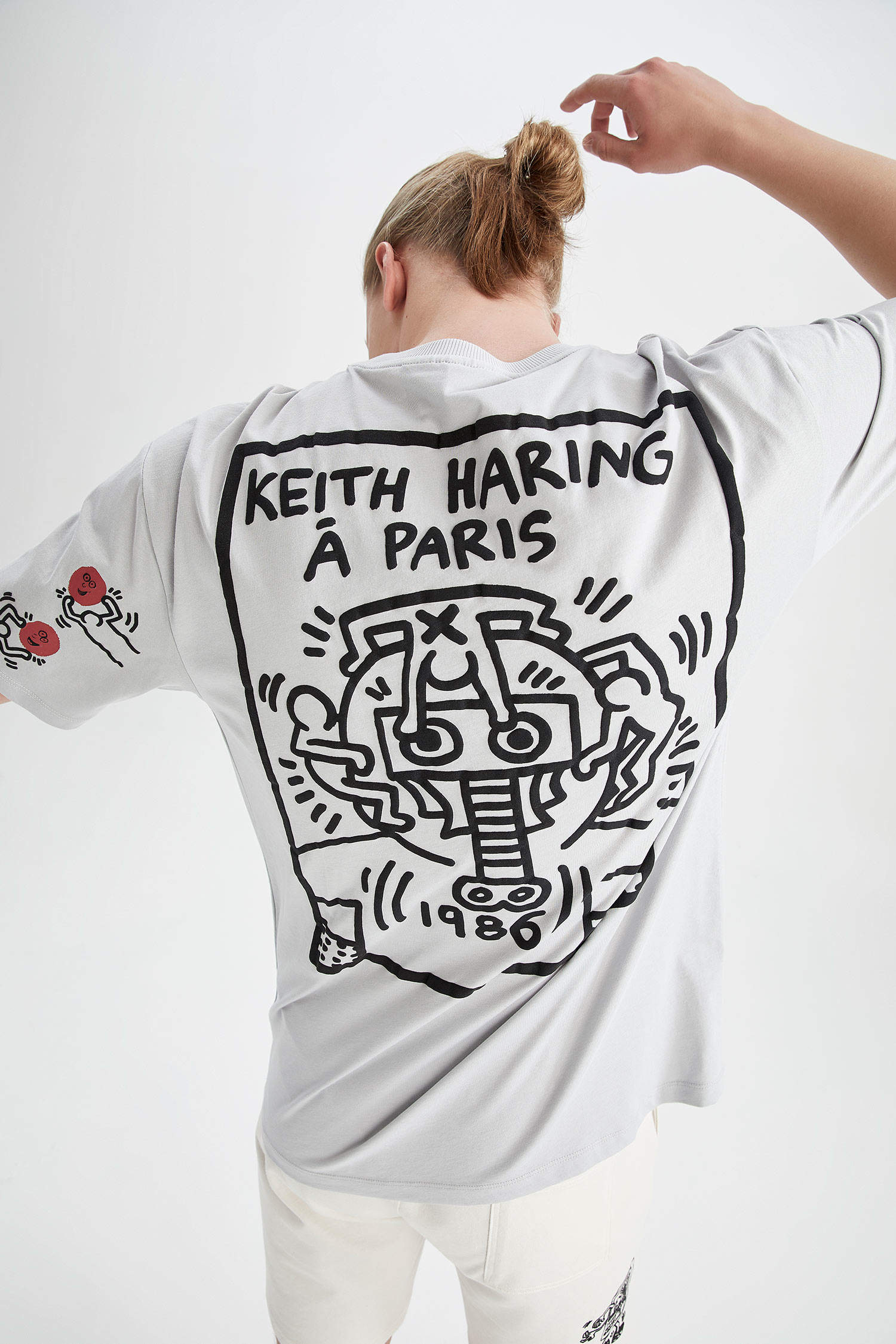 Defacto Coool Keith Haring Boxy Fit Bisiklet Yaka Pamuklu Penye Tişört. 5