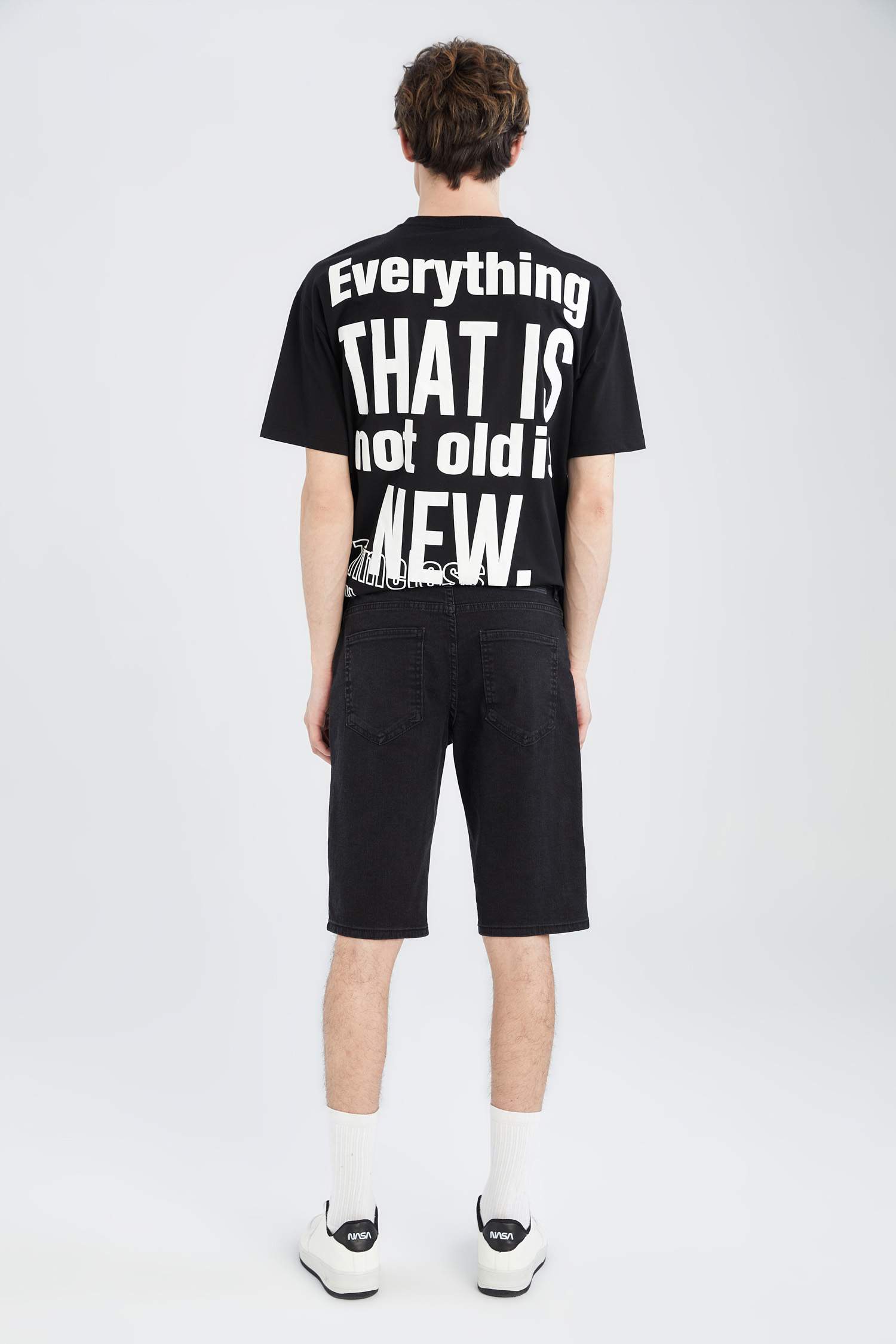 Джинсовые бермуды стандартного кроя