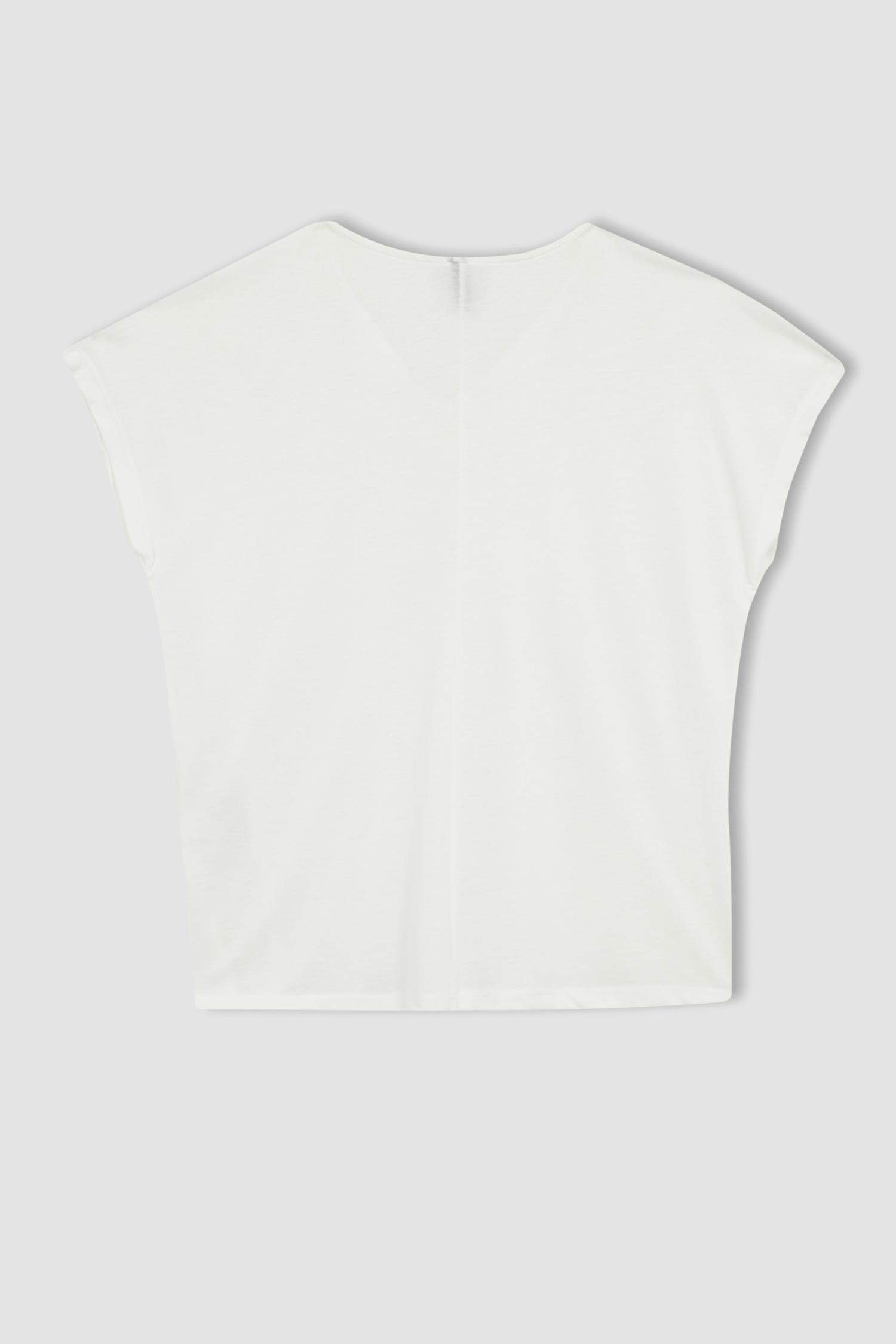 Traditional Regular Fit Crew Neck Halter Neck Detailed Short Sleeve T-Shirt