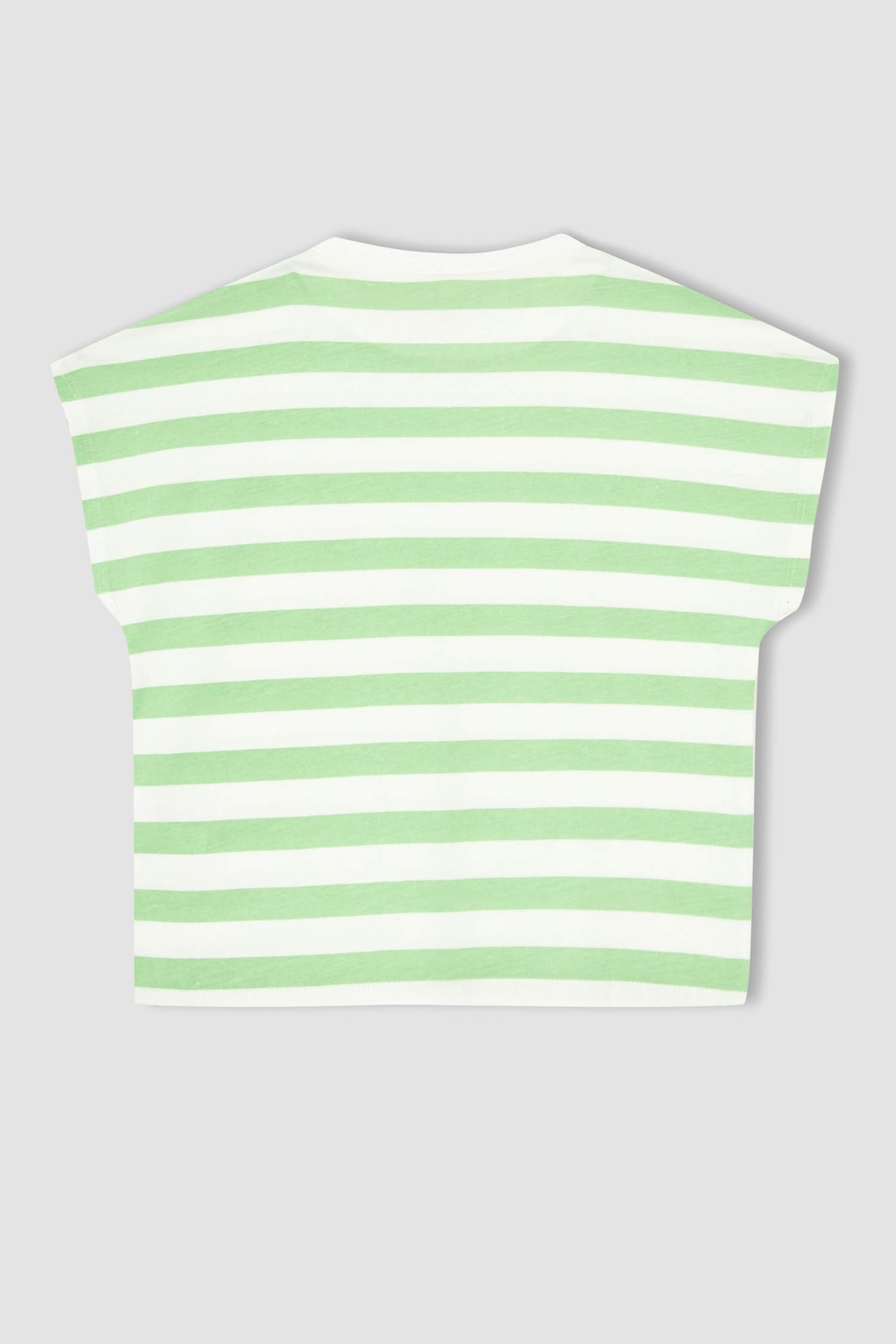 تيشيرت نص كم قصة عادية