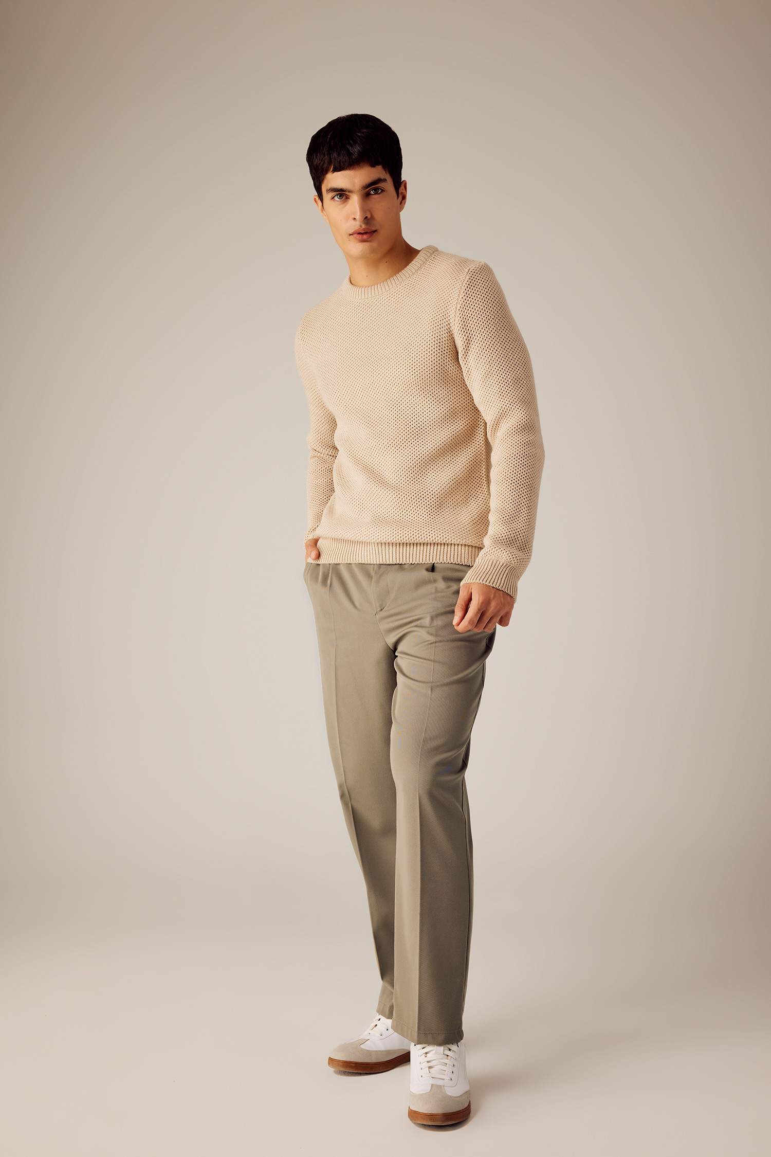 стандарт пішім дөңгелек жаға трикотаж Пулловер