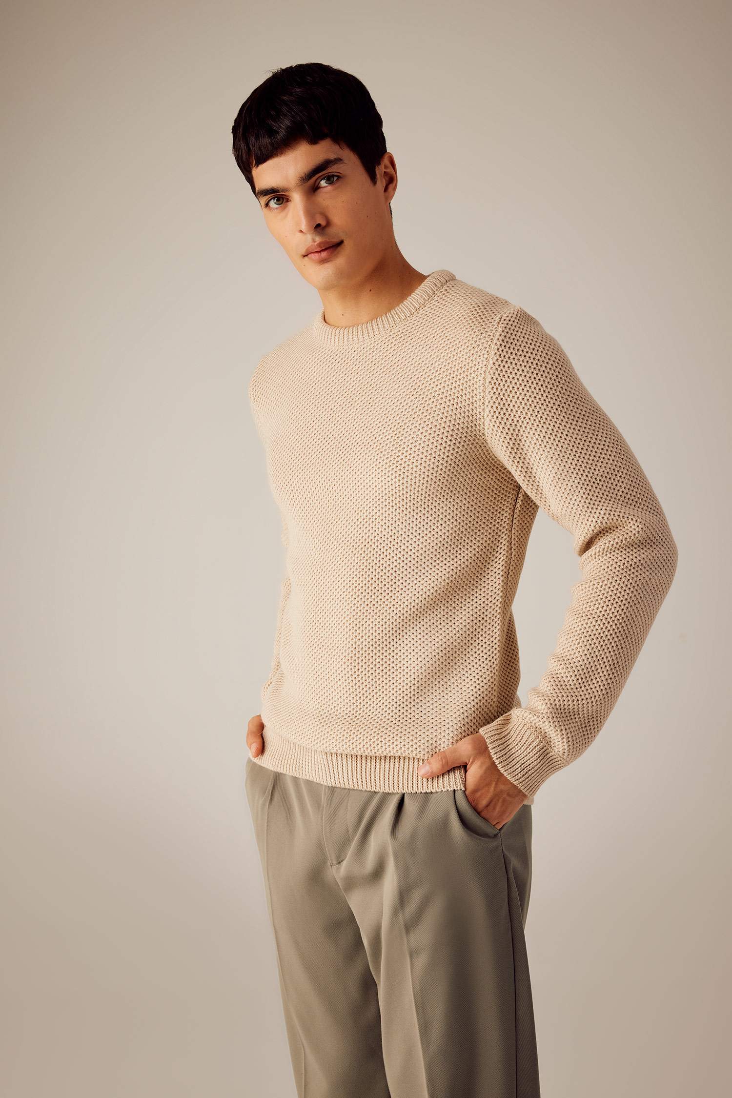 стандарт пішім дөңгелек жаға трикотаж Пулловер