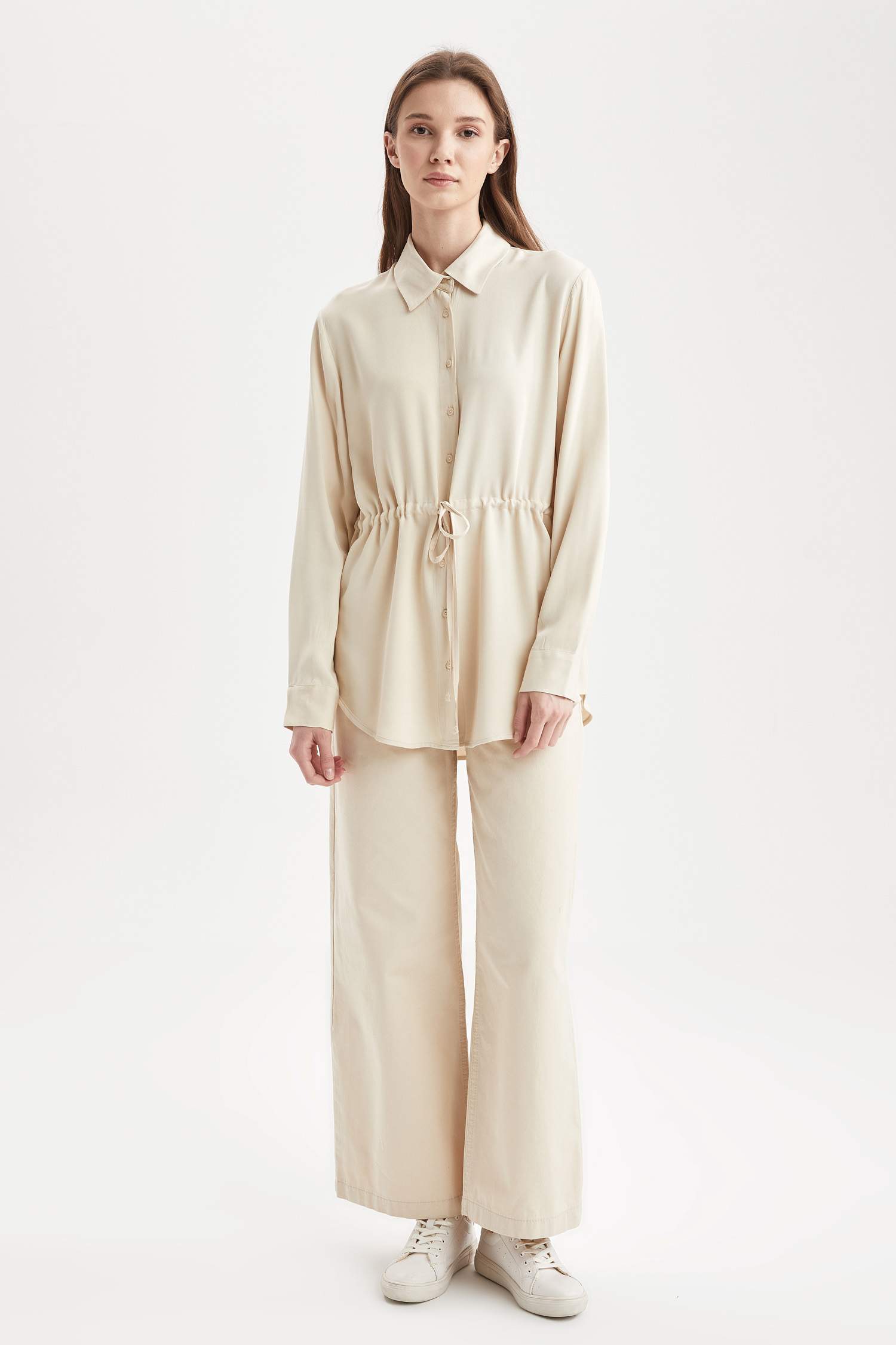 Рубашка-туника с длинными рукавами и завязками на талии